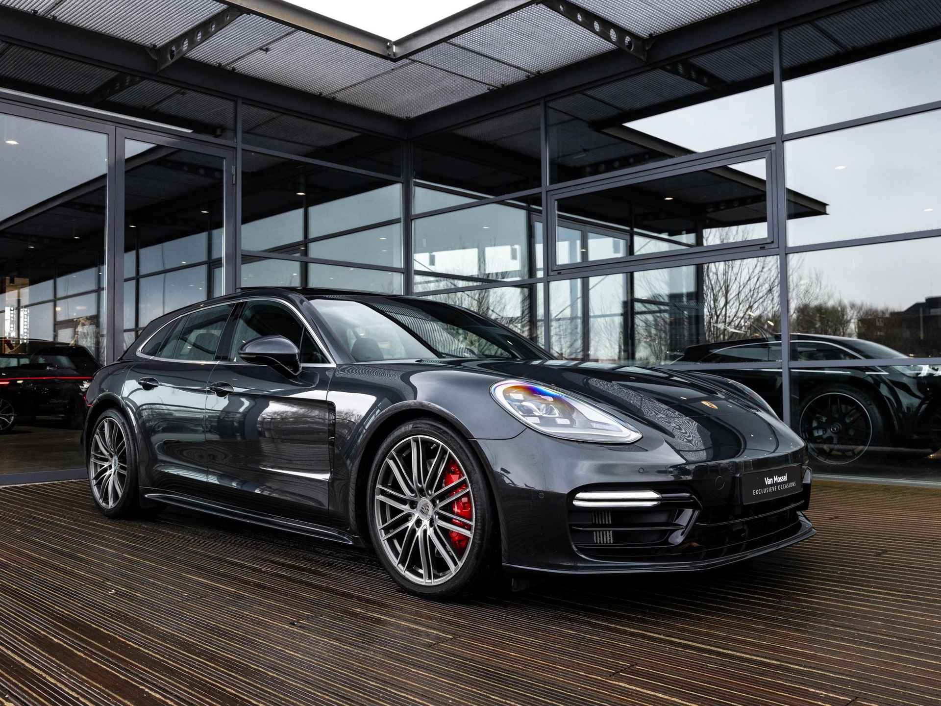 Porsche Panamera Sport Turismo 2.9 4 E-Hybrid | SPORTDESIGN | SPORTCHRONO | SOFTCLOSE | BOSE | PANORAMA/SCHUIF-KANTELDAK | PASM LUCHTVERING | SPORTUITLAATSYSTEEM | NL AUTO | VULKAANGRIJS | 21INCH | - 4/49