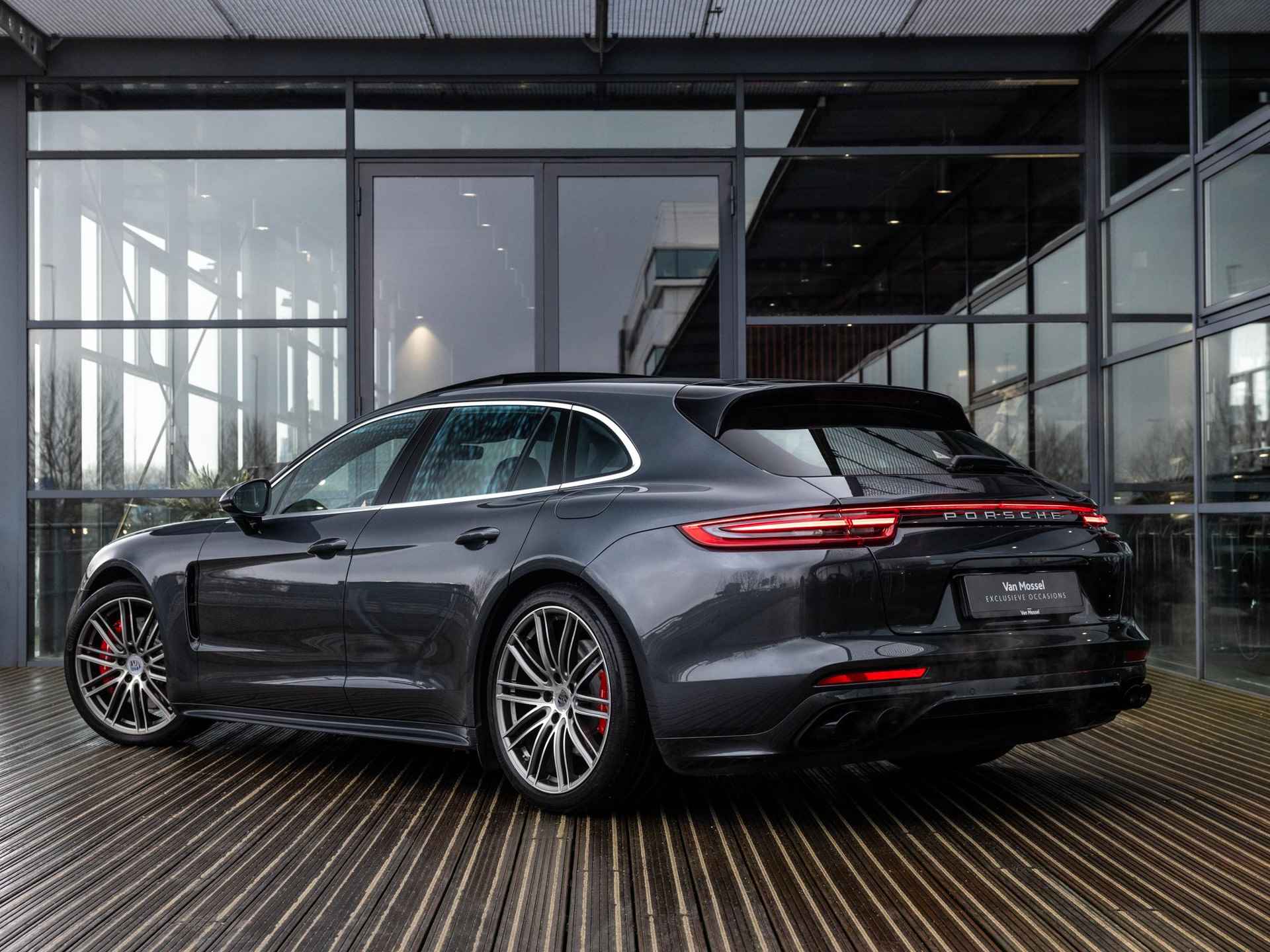 Porsche Panamera Sport Turismo 2.9 4 E-Hybrid | SPORTDESIGN | SPORTCHRONO | SOFTCLOSE | BOSE | PANORAMA/SCHUIF-KANTELDAK | PASM LUCHTVERING | SPORTUITLAATSYSTEEM | NL AUTO | VULKAANGRIJS | 21INCH | - 5/49