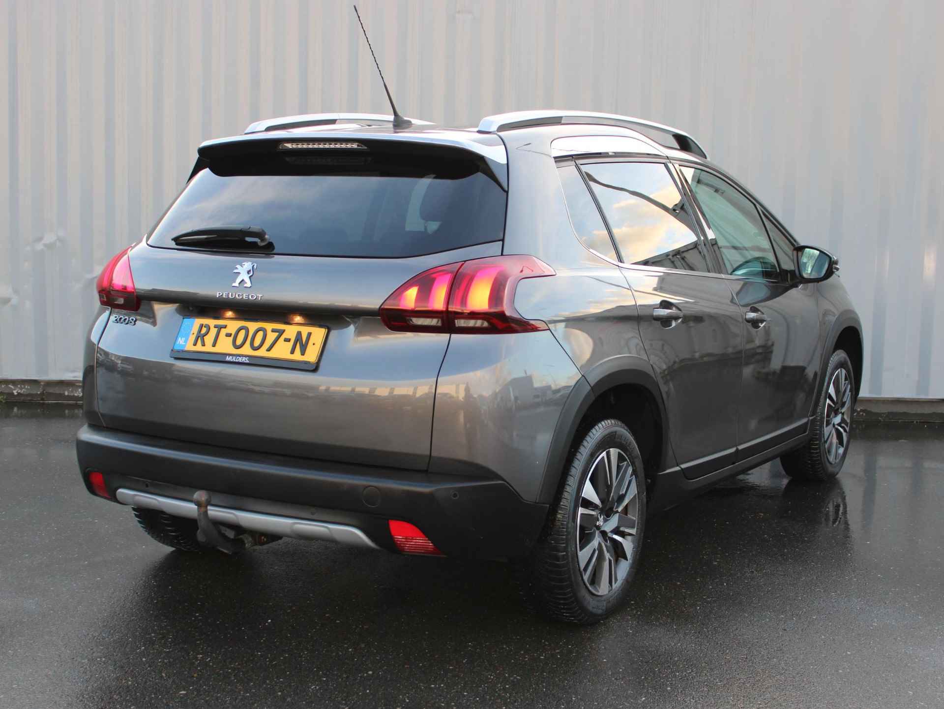 Peugeot 2008 1.2 PureTech Allure Navigatie / Trekhaak / 46.000KM - 27/35