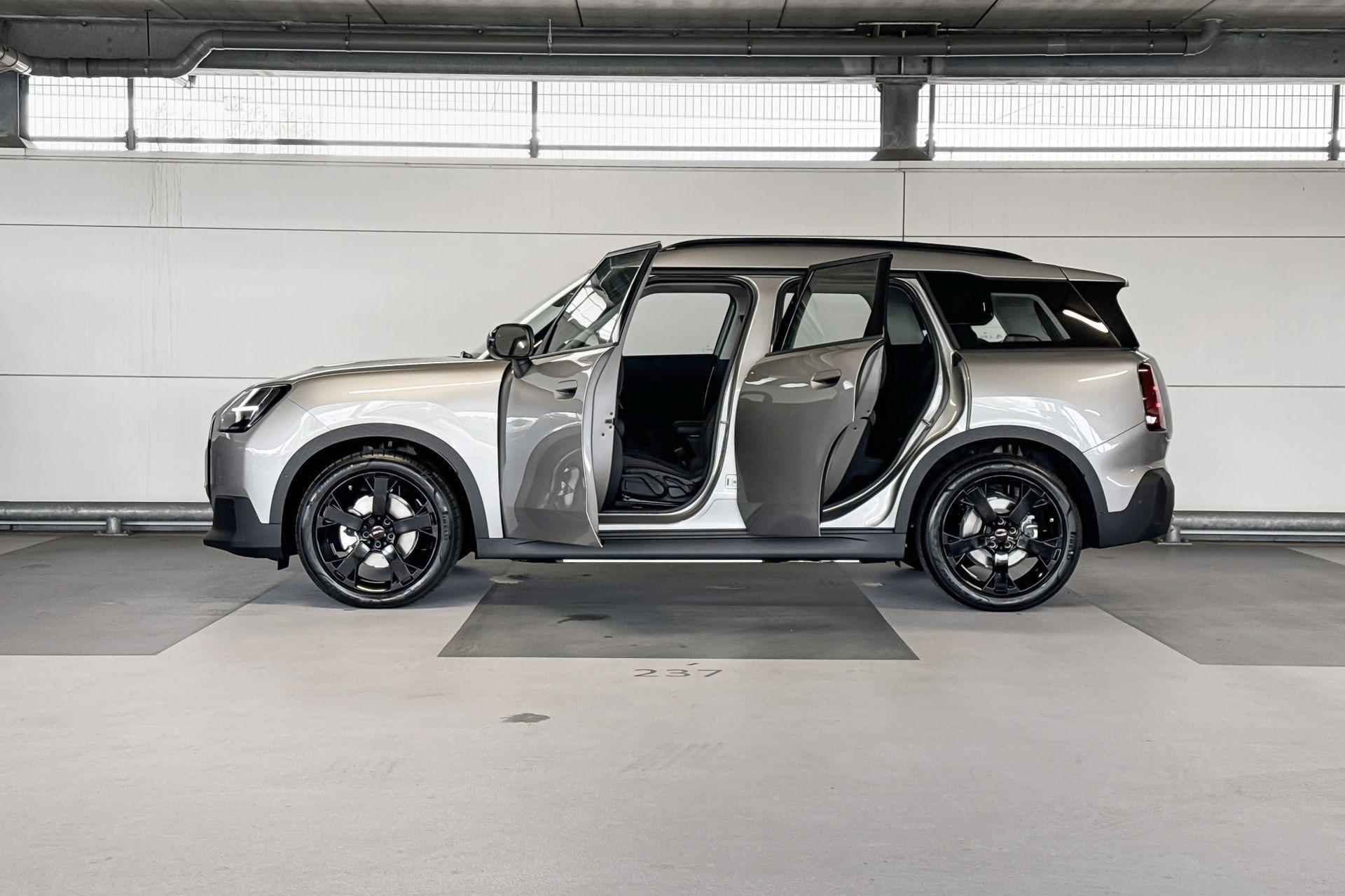 MINI Countryman Electric E Essential 66.5 kWh | Pakket XS | Dak en spiegelkappen in carrosseriekleur - 3/20