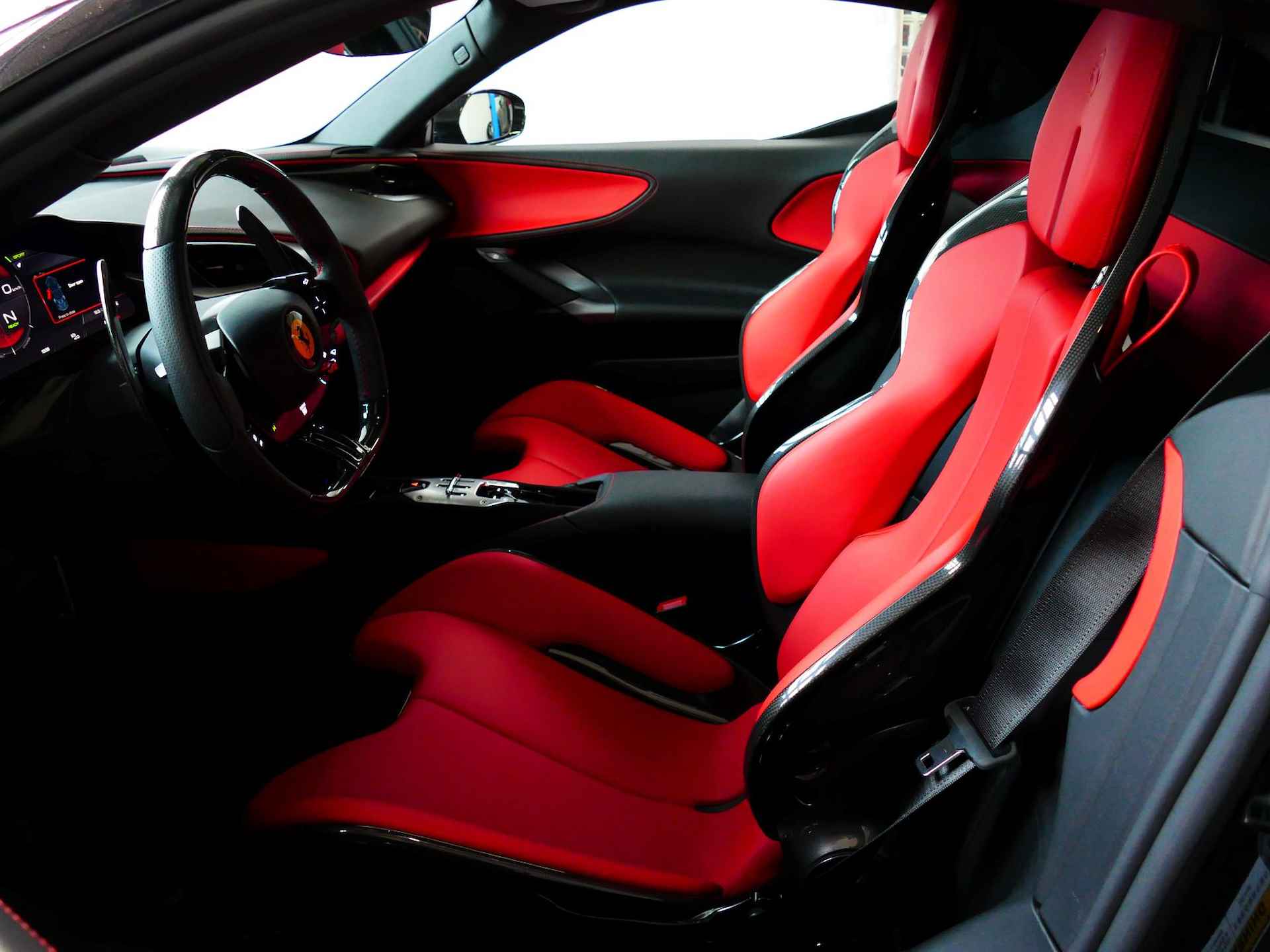 Ferrari SF90 Stradale 4.0 V8 1000 PK PHEV CARBON SEATS/STUUR LIFT CARPLAY AFS CAMERA - 4/72