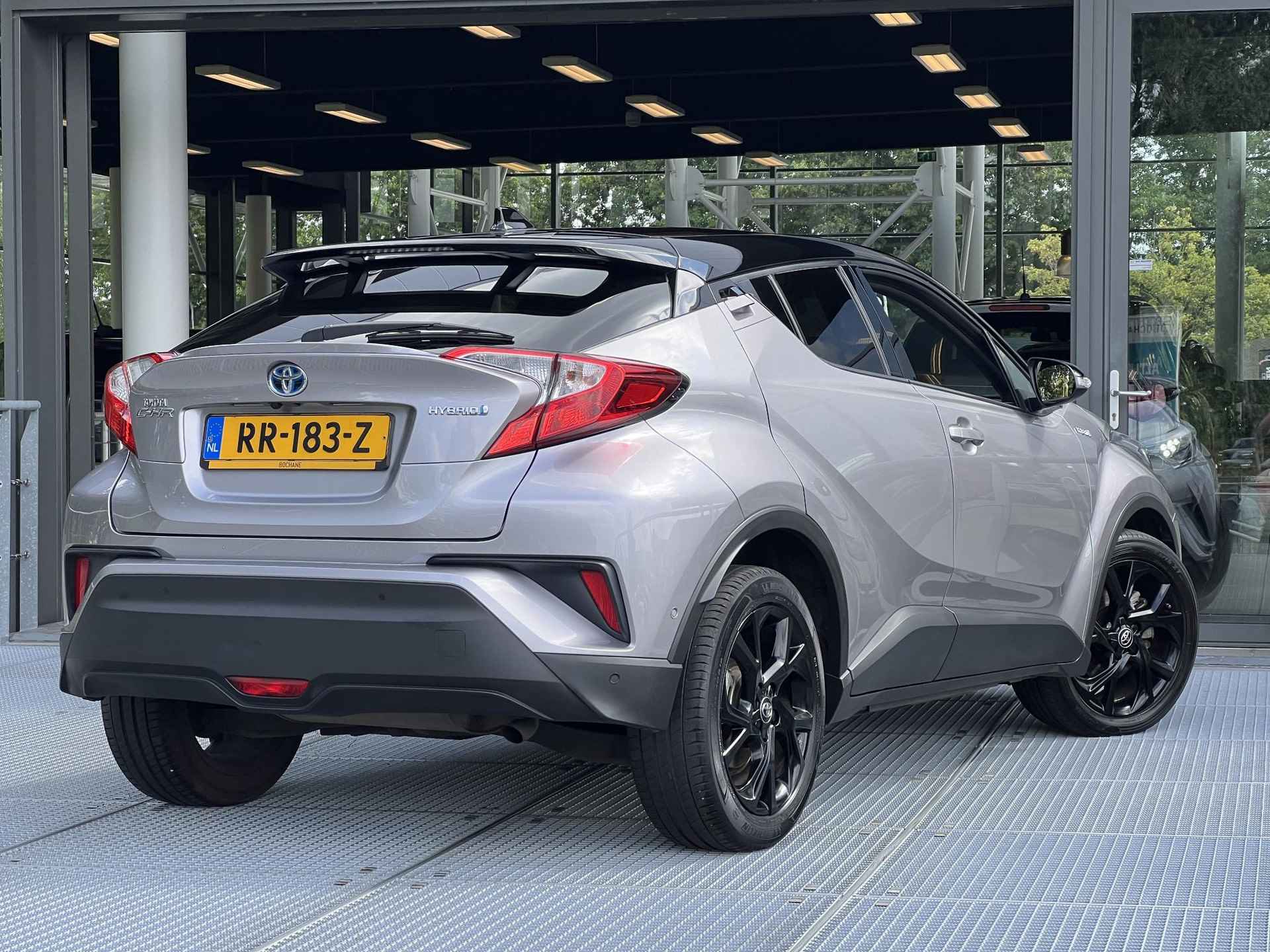 Toyota C-HR 1.8 Hybrid Black Edition | Navigatie | Leder | JBL Audio - 3/35