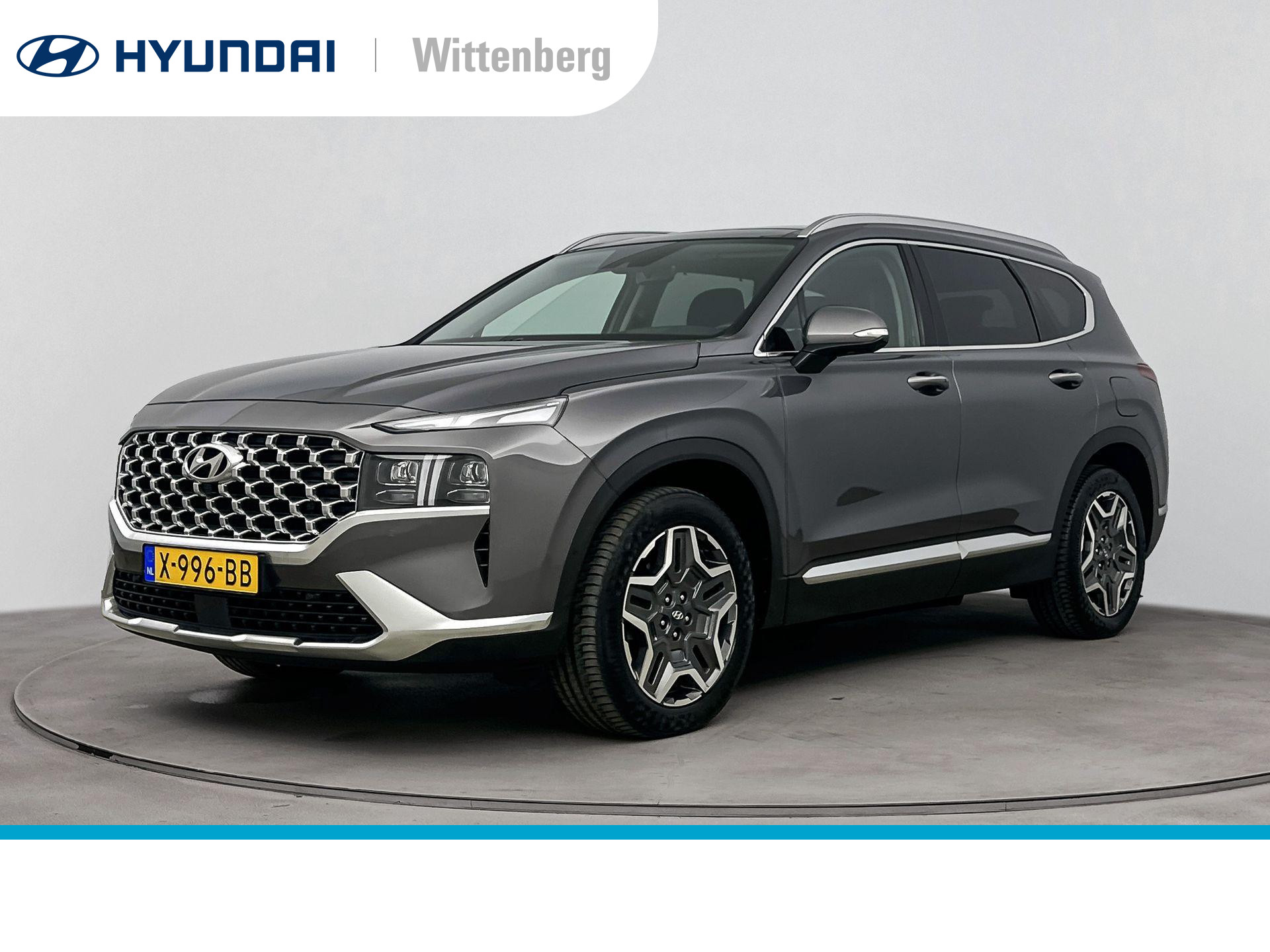 Hyundai Santa Fe 1.6 T-GDI PHEV PREMIUM SKY 7P. | SCHUIF DAK | NAVI | CLIMA | CRUISE | 360 CAMERA | LEDER | FABRIEKSGARANTIE GELDIG T/M 10-2028! |