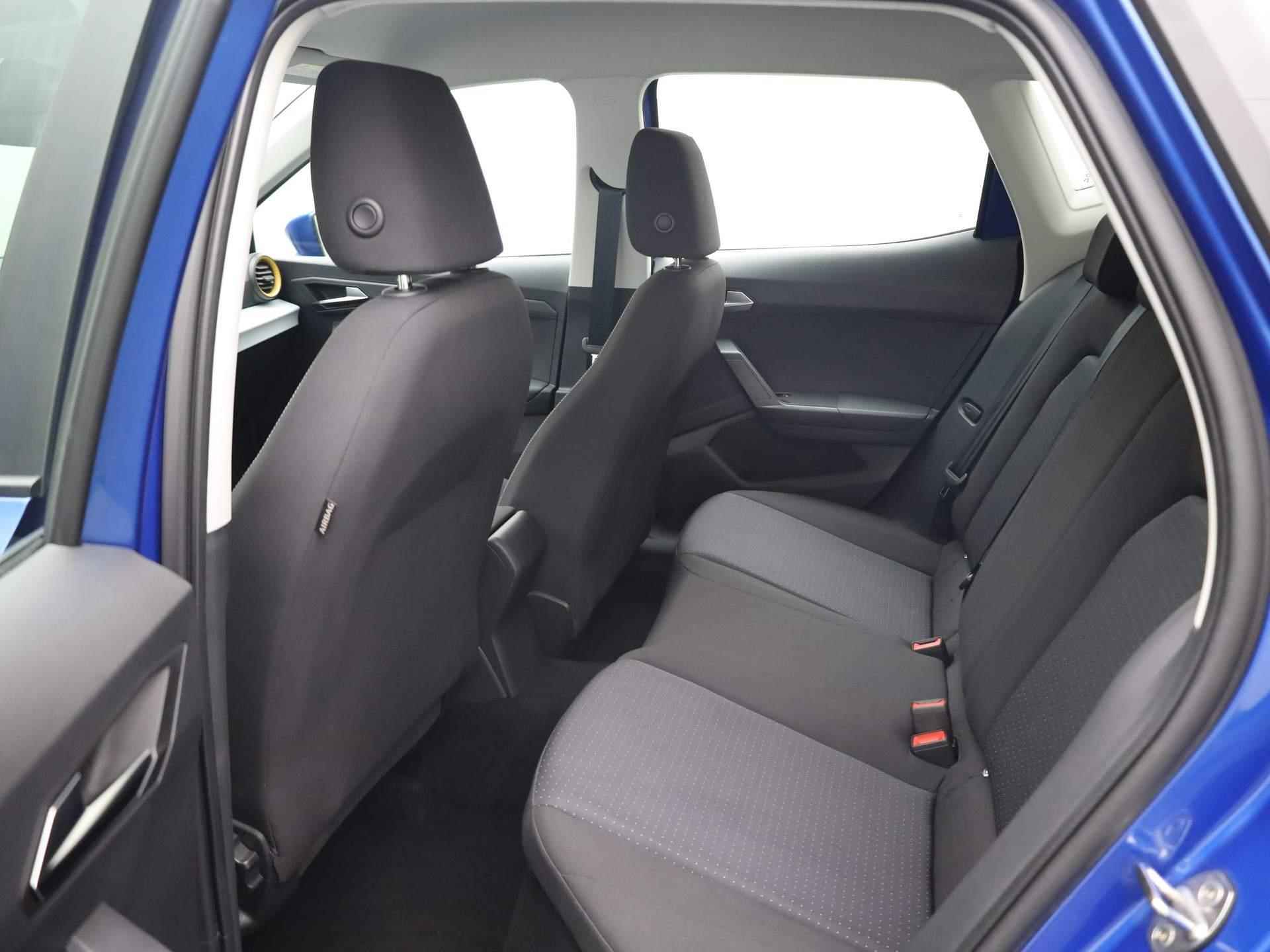 SEAT Arona 1.0TSI/110PK Style · Navigatie · Parkeersensoren · Lane assist - 17/38