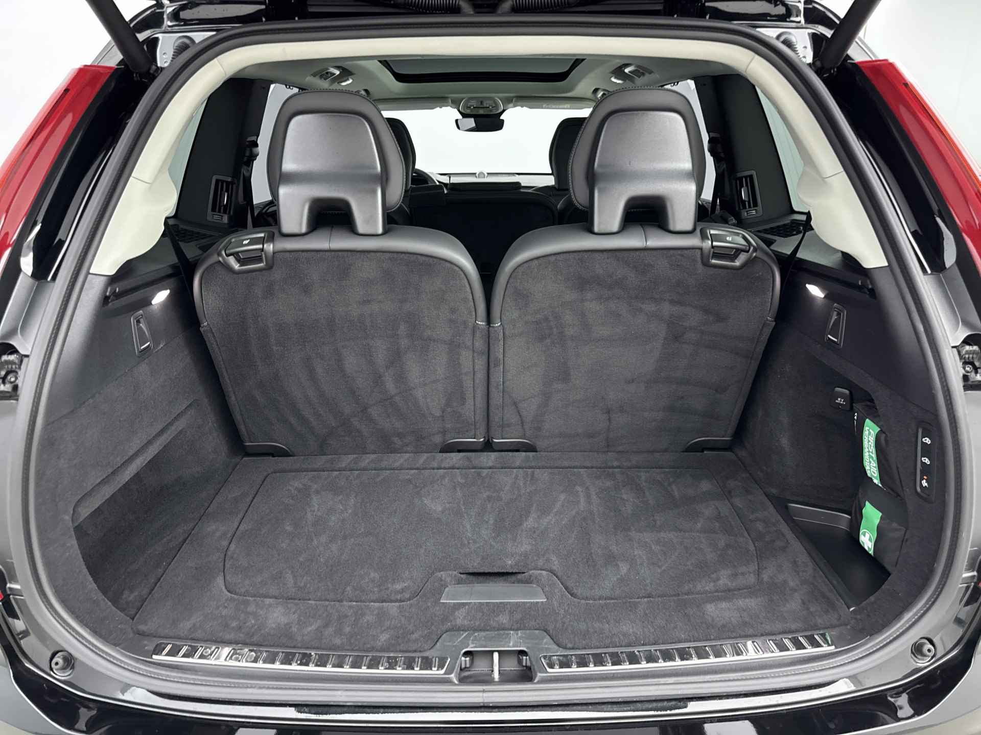 Volvo XC90 T8 Recharge AWD Ultra Dark | 22'' | Luchtvering | Bowers & Wilkins | Stoelventilatie/massage | 360-Camera | Head-up | Trekhaak | - 31/39