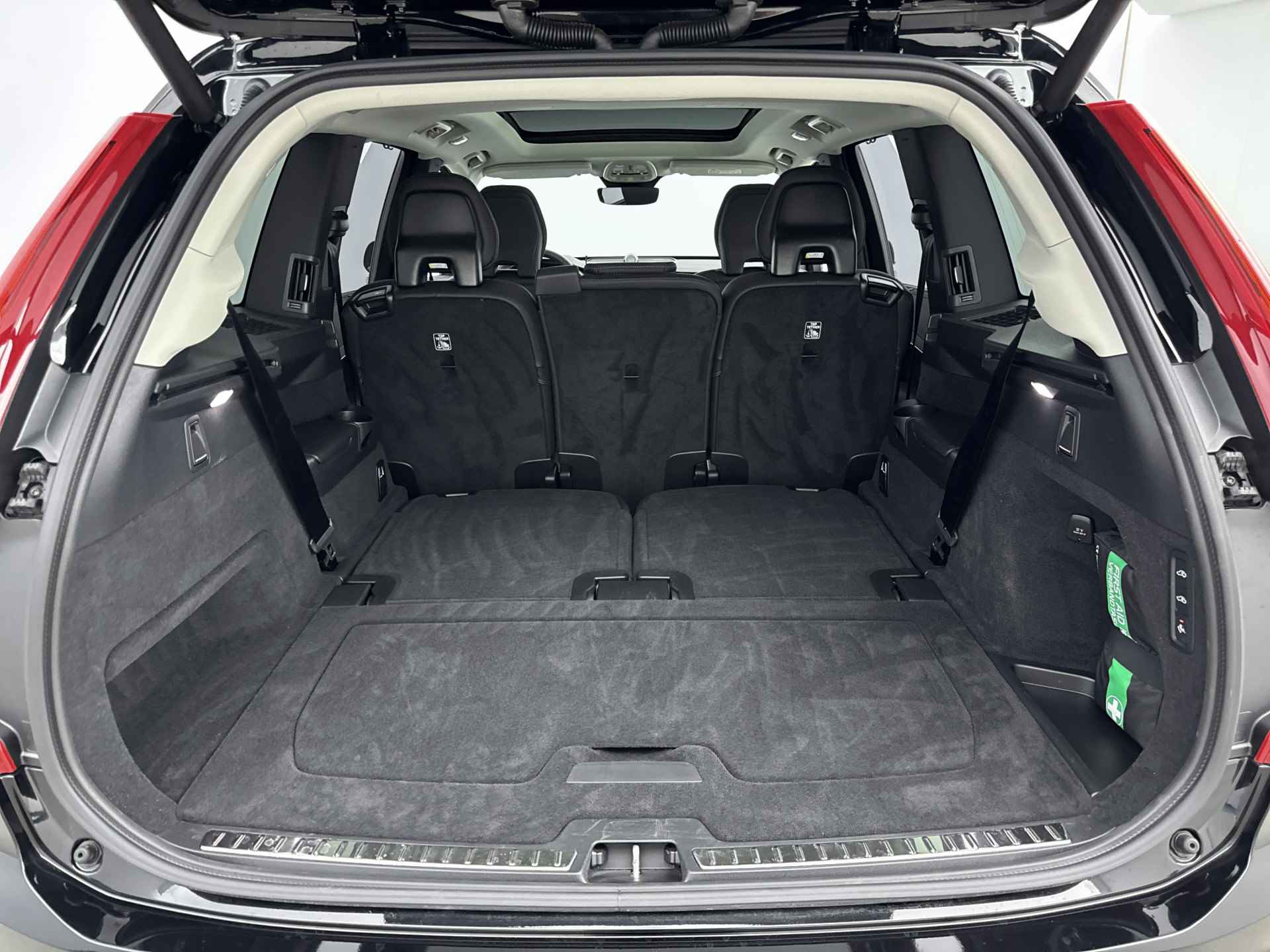 Volvo XC90 T8 Recharge AWD Ultra Dark | 22'' | Luchtvering | Bowers & Wilkins | Stoelventilatie/massage | 360-Camera | Head-up | Trekhaak | - 32/39