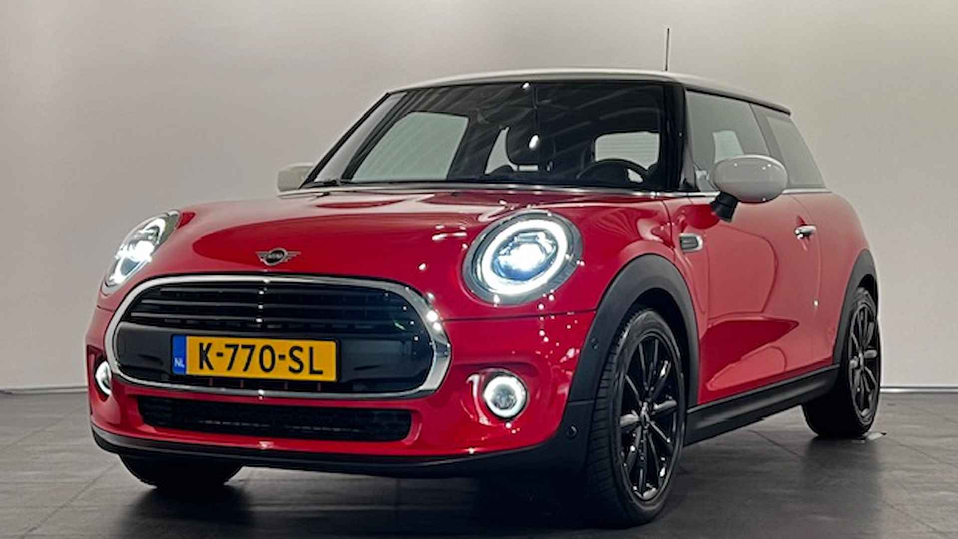 Mini Mini 3-Deurs (f56) 1.5  Cooper Essential 136PK Automaat | PANORAMA DAK - 2/60