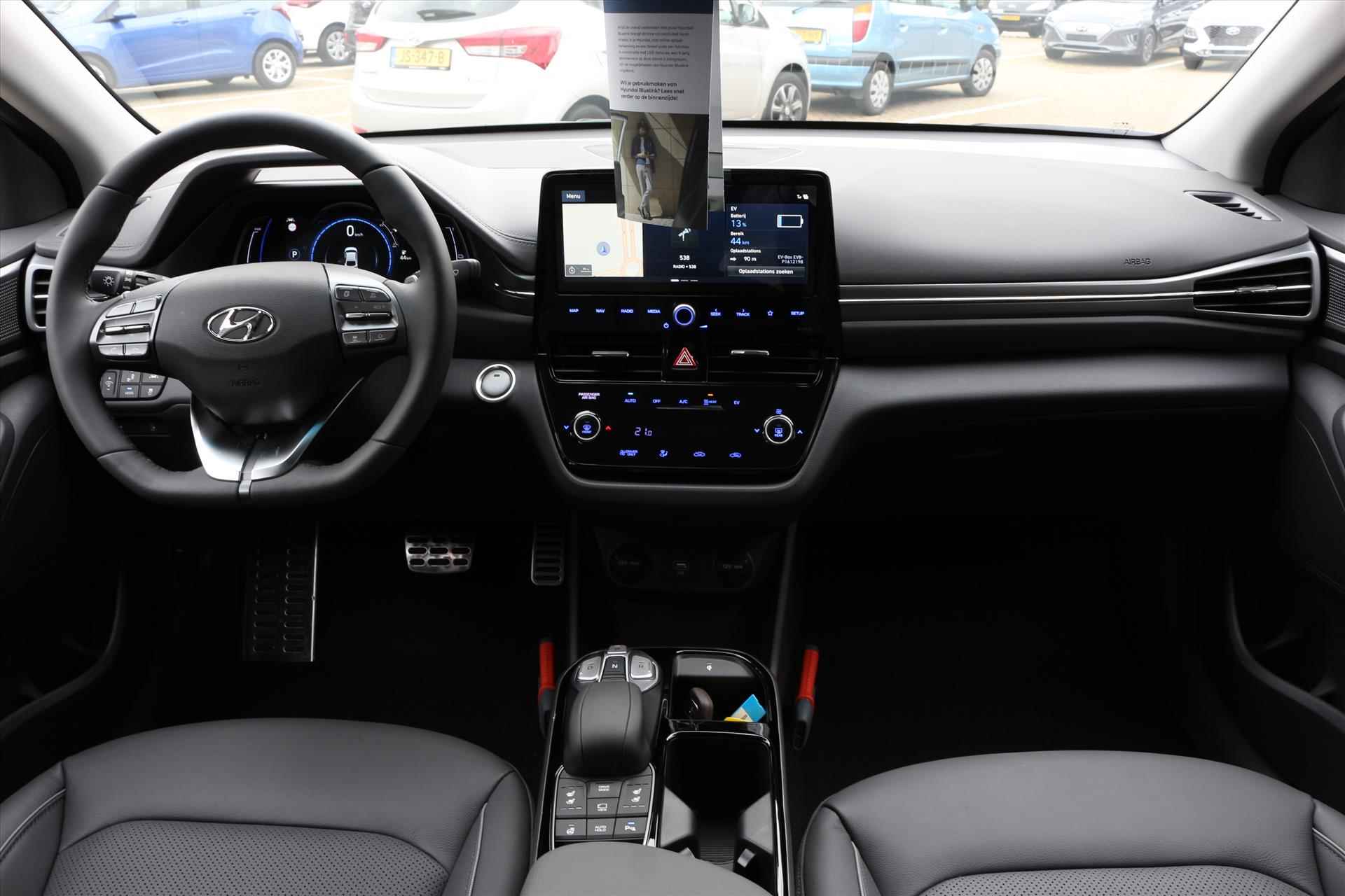 Hyundai Ioniq EV 136PK AUTOMAAT PREMIUM RIJKLAAR - 3/7