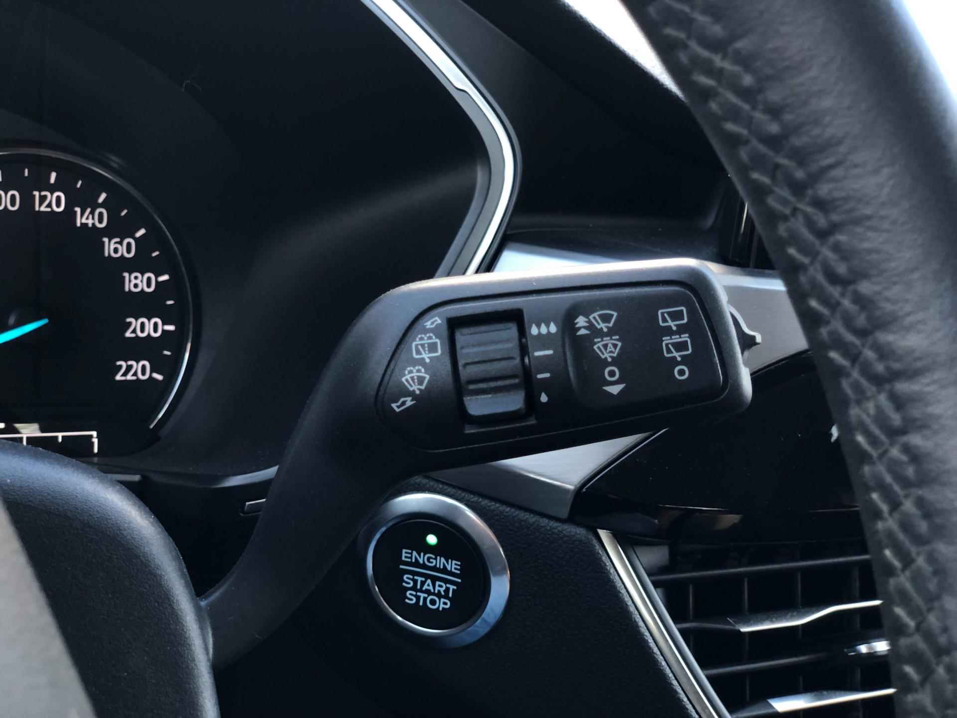 Ford KUGA 2.5 PHEV Titanium 225PK! | Navi, PDC, Cruise, Apple/Android, Climate | 'Chrome Blue' - 49/55