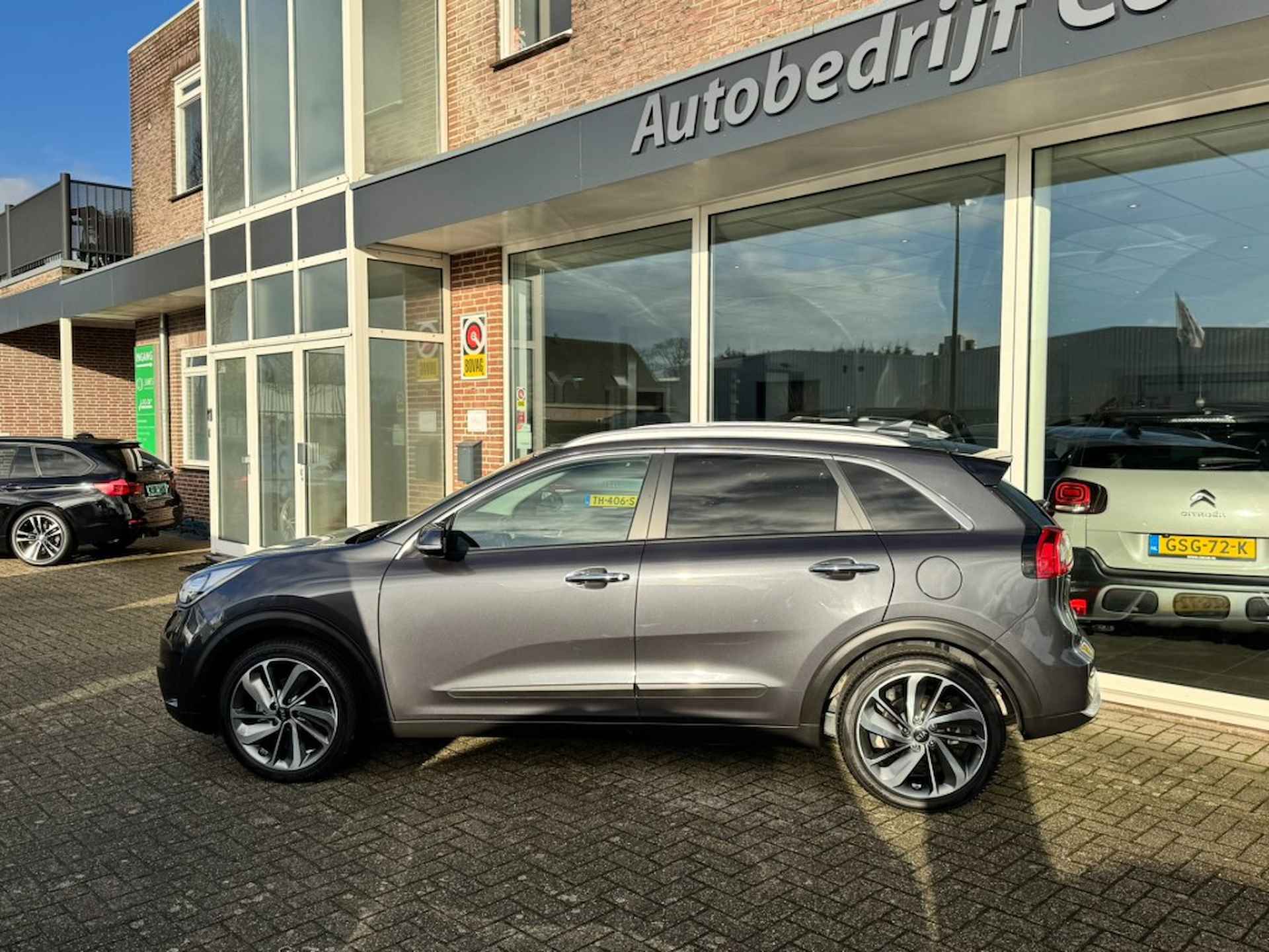 KIA Niro 1.6 GDI H. EXECUT.L - 5/28