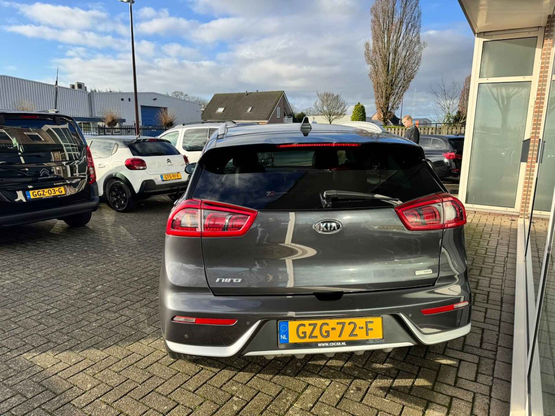 KIA Niro 1.6 GDI H. EXECUT.L - 7/28