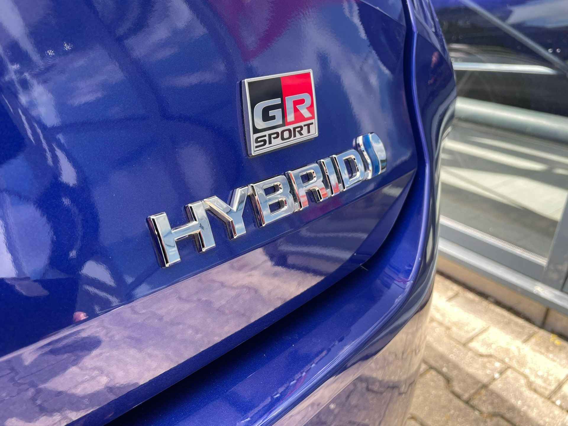 Toyota Corolla Touring Sports Hybrid 140 GR Sport *Winter Pack* - 6/43