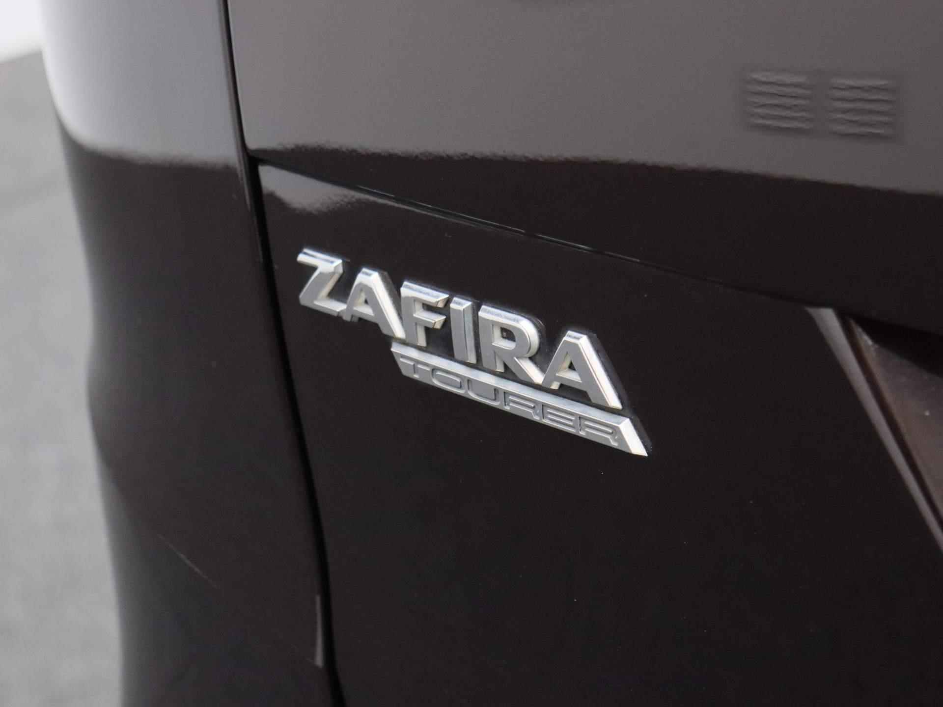 Opel Zafira Tourer 1.4 Cosmo | PANORAMADAK | NAVIGATIE | HALF LEDEREN BEKLEDING | TREKHAAK | CRUISE CONTROL | PARKEERSENSOREN VOOR + ACHTER | CLIMATE CONTROL | - 32/38