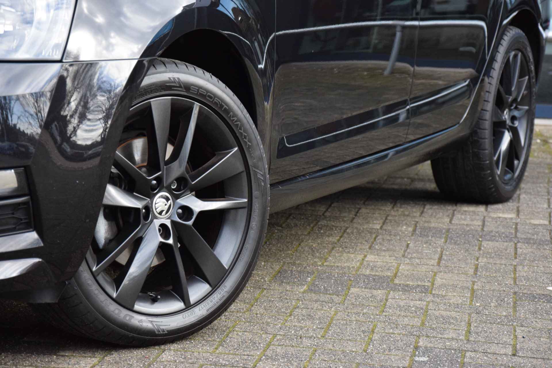 Škoda Octavia Combi 1.5 TSI Greentech Sport Business | NL-Auto | BOVAG Garantie | Trekhaak |  Apple Carplay/Android Auto | Sportstoelen en Stuur | 17'' Velgen | Navigatie | PDC Achter | - 18/39