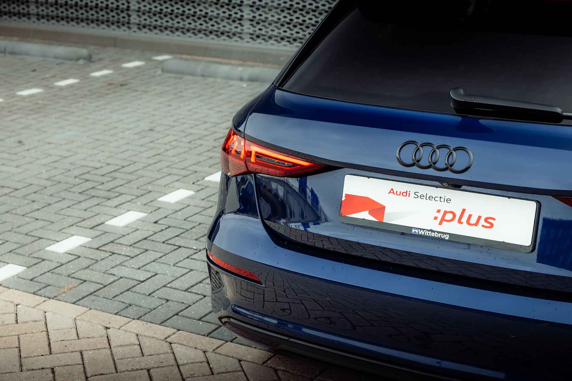 Audi A3 Sportback 40 TFSI e 204pk s-tronic Advanced | Matrix | Elektr. stoelen | Trekhaak | Camera | Optiek zwart | Comfortsleutel | Navigatie plus | Apple carplay | 18" LM velgen - 13/31