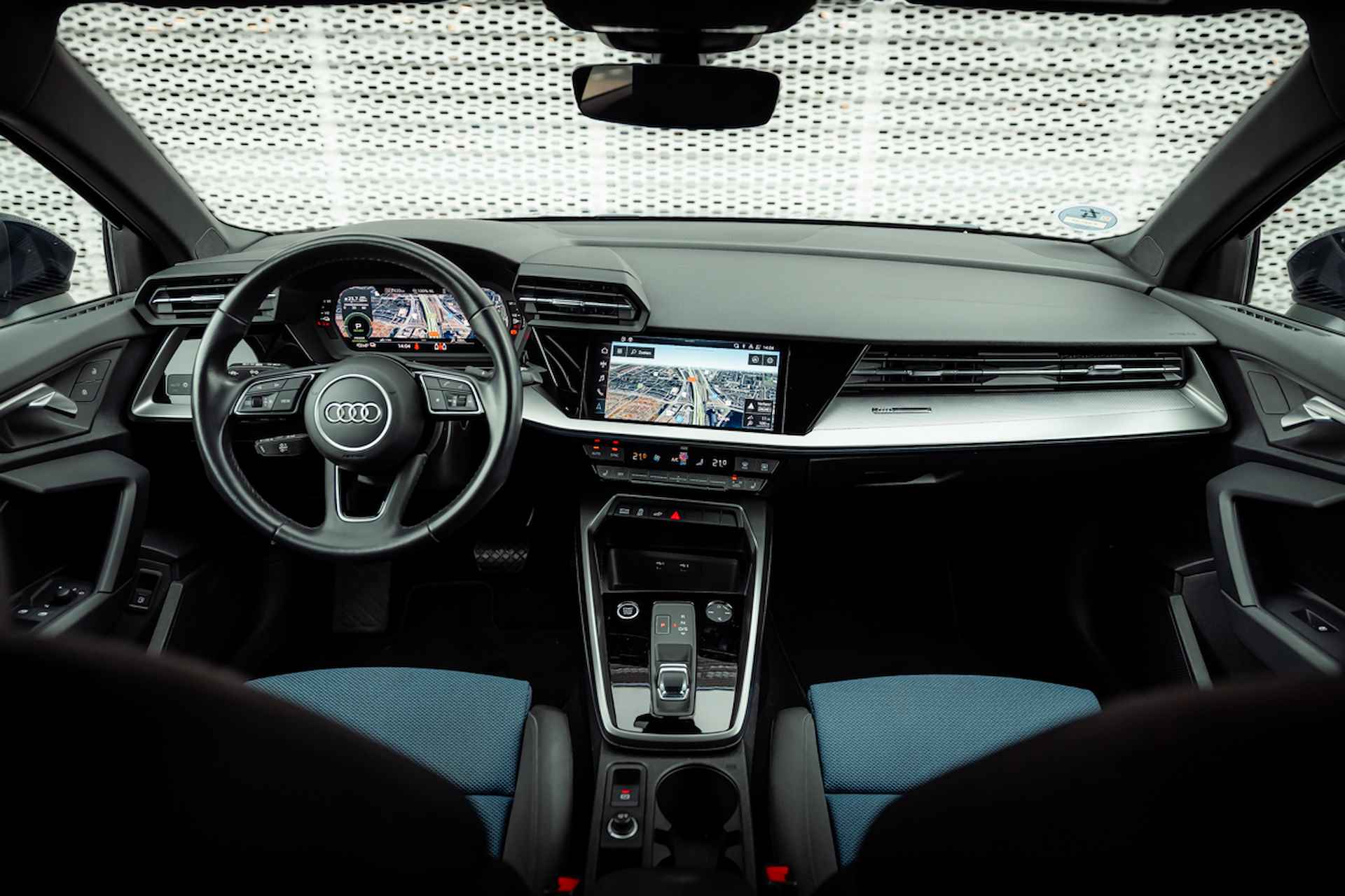 Audi A3 Sportback 40 TFSI e 204pk s-tronic Advanced | Matrix | Elektr. stoelen | Trekhaak | Camera | Optiek zwart | Comfortsleutel | Navigatie plus | Apple carplay | 18" LM velgen - 18/31