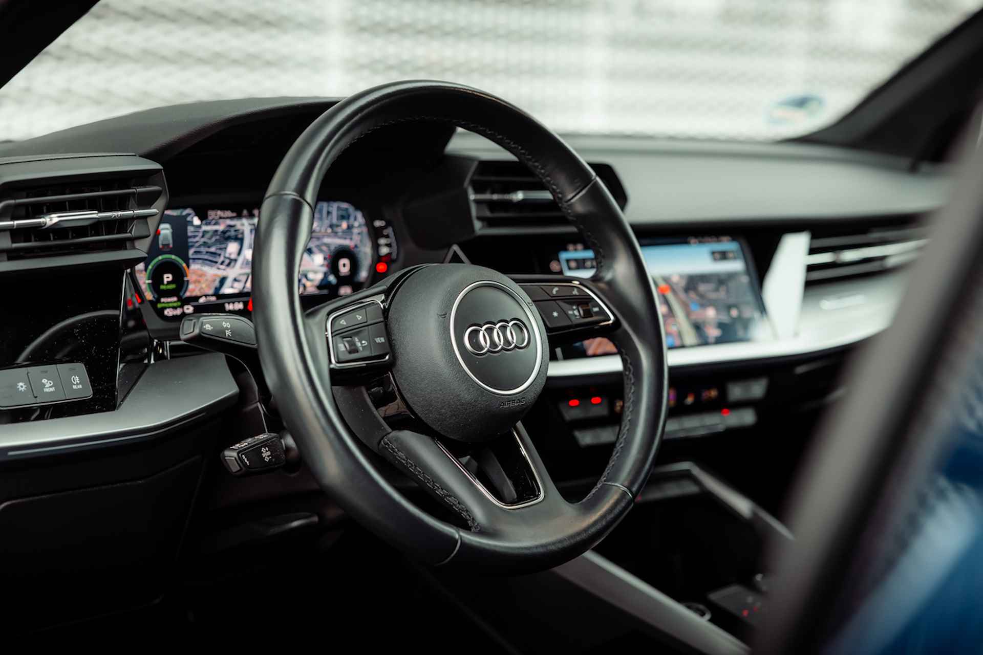 Audi A3 Sportback 40 TFSI e 204pk s-tronic Advanced | Matrix | Elektr. stoelen | Trekhaak | Camera | Optiek zwart | Comfortsleutel | Navigatie plus | Apple carplay | 18" LM velgen - 19/31