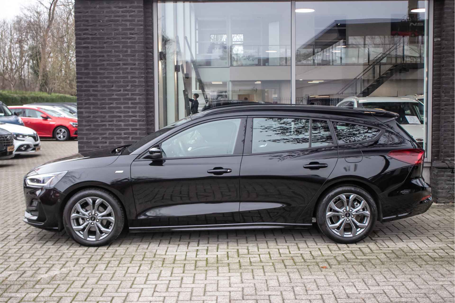 Ford FOCUS Wagon 1.0 EcoBoost Hybrid ST Line - All-in rijklrprs | Carplay | Adpt. cruise | Camera | Dode herk. - 2/34