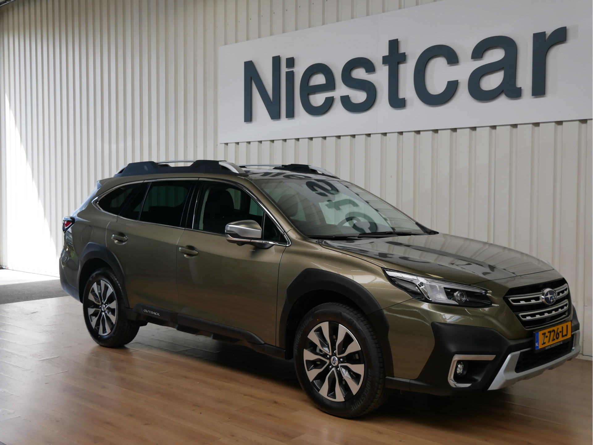 Subaru Outback 2.5i Premium Eye-Sight / Navigatie / Apple Carplay en android auto