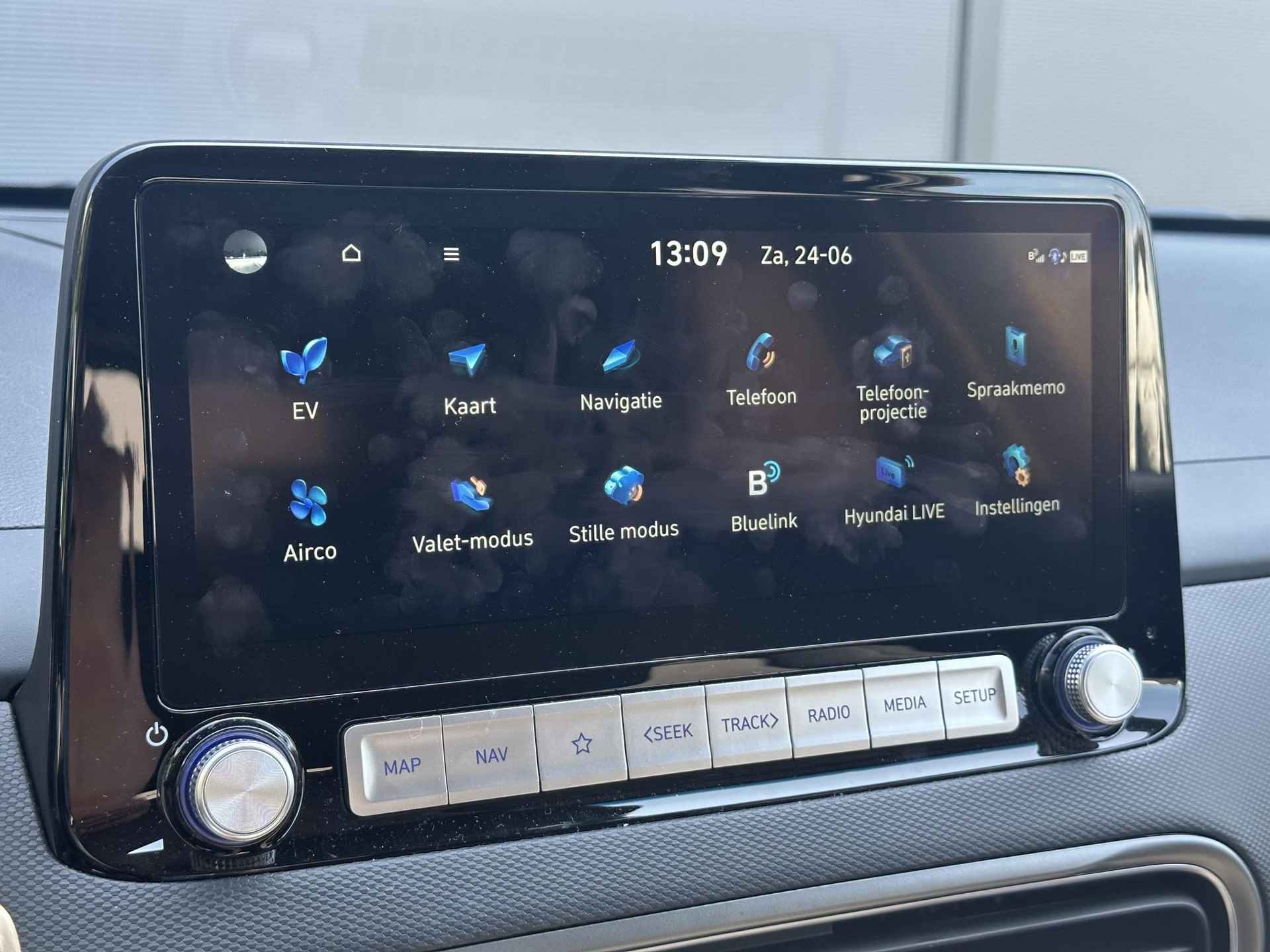 Hyundai Kona EV Fashion 39 kWh / Navigatie / Airco / Bluetooth / KRELL Audio / Keyless / Achteruitrij Camera / - 15/42