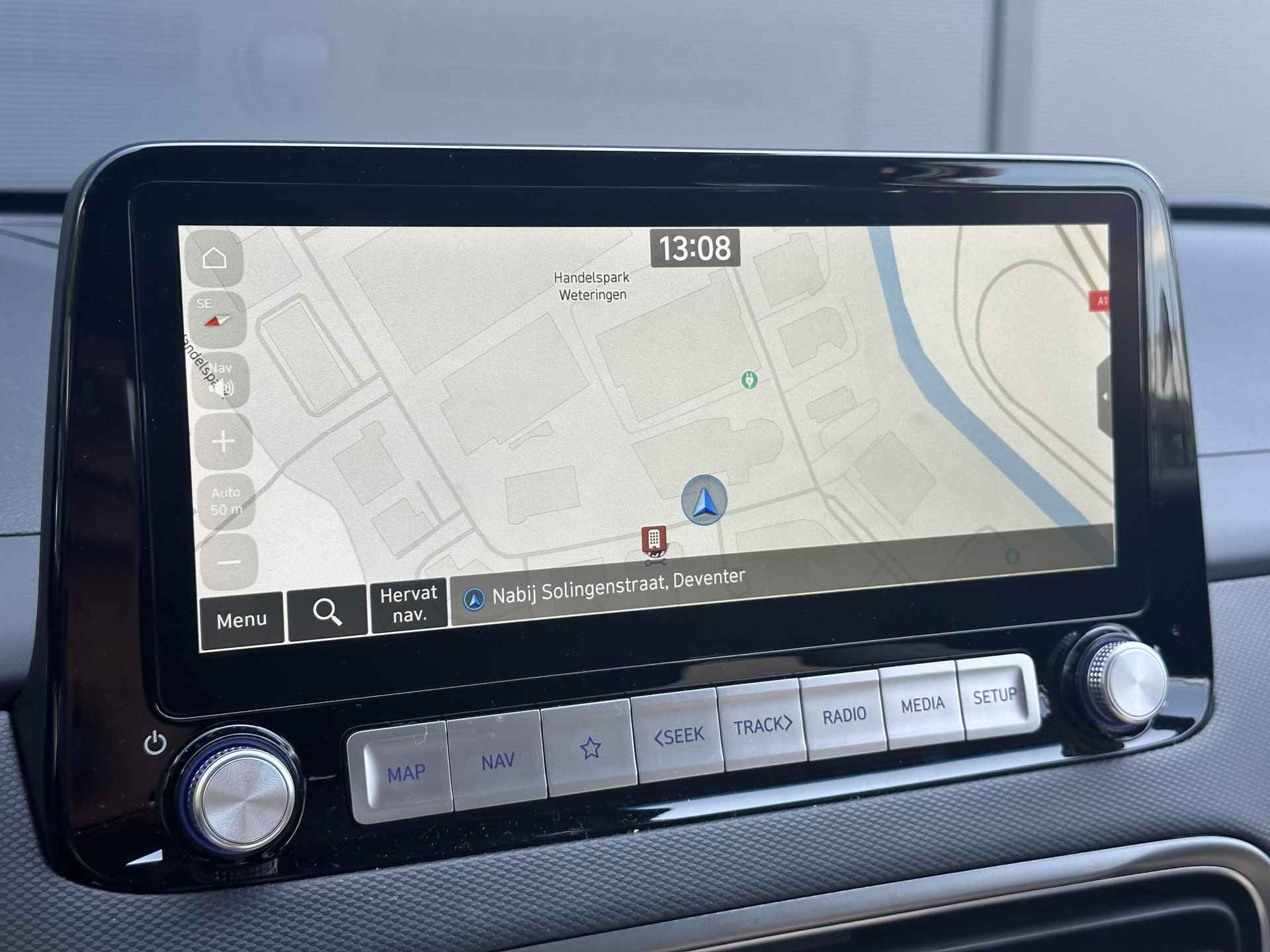 Hyundai Kona EV Fashion 39 kWh / Navigatie / Airco / Bluetooth / KRELL Audio / Keyless / Achteruitrij Camera / - 16/42