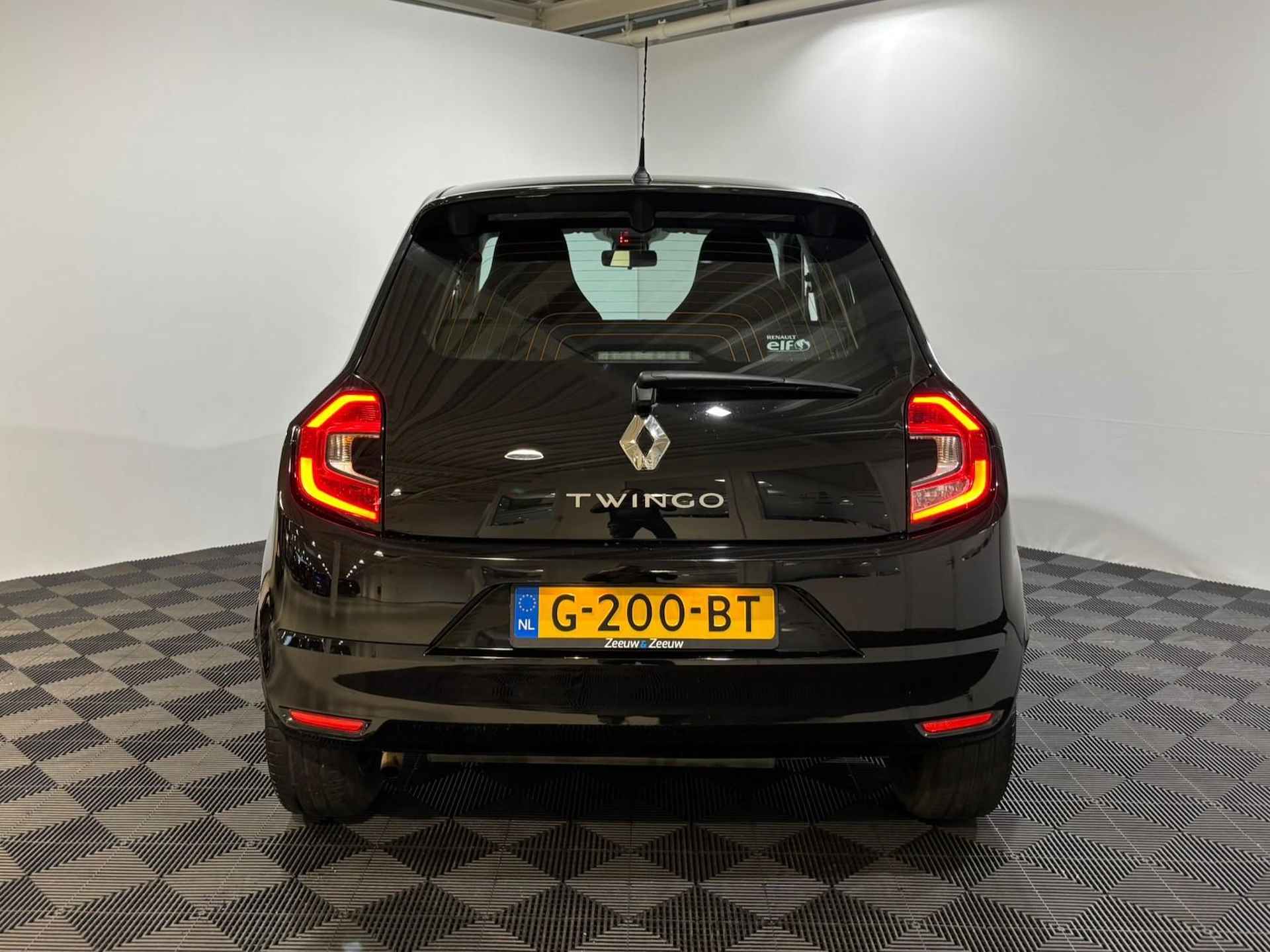 Renault Twingo 1.0 - 75PK SCe Collection | 1e eigenaar | Airco | Apple CarPlay/Android Auto | Bluetooth | Elektrische Ramen & Spiegels | Licht Sensor | LED Dagrijverlichting | - 30/32