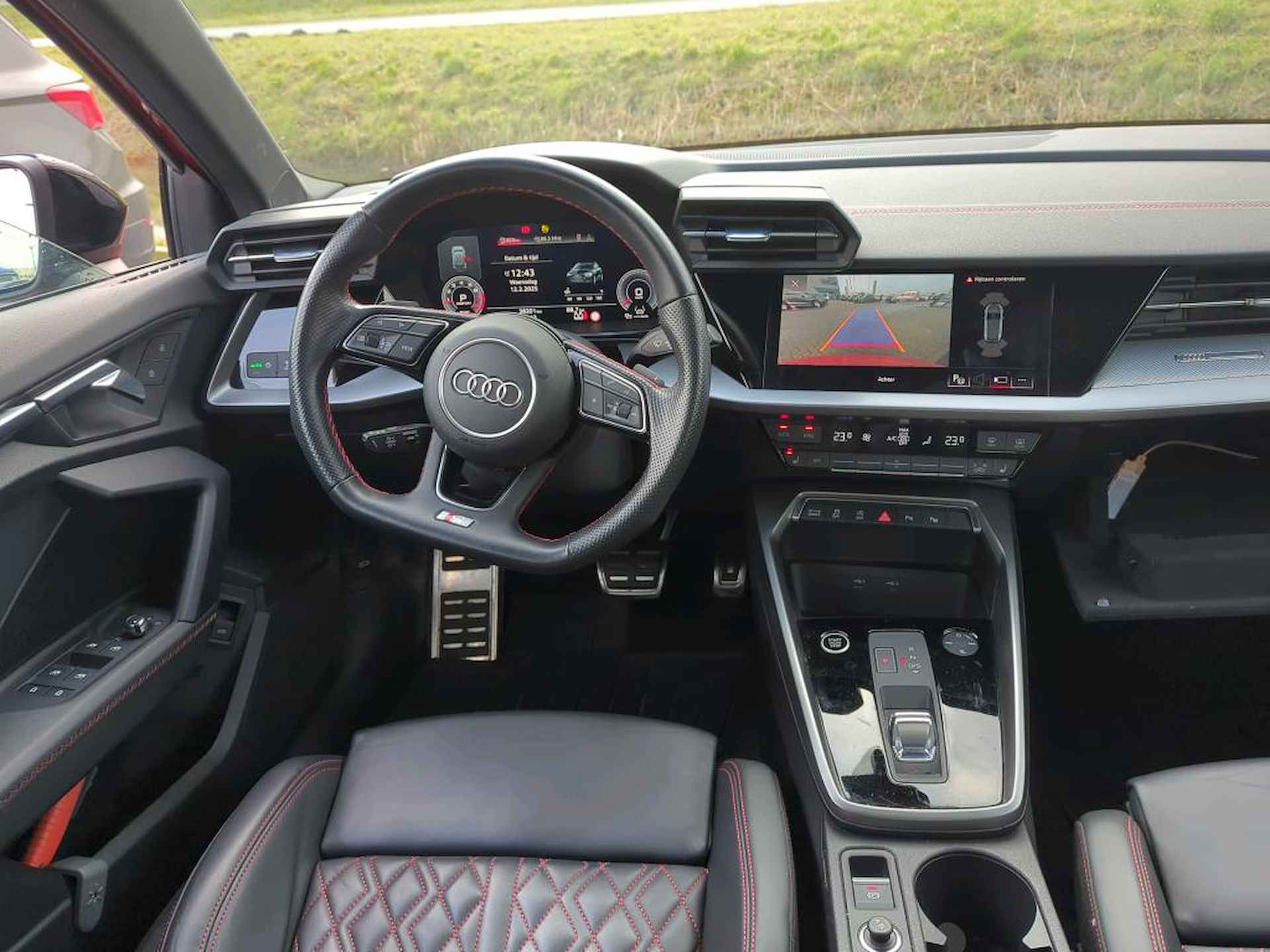 Audi A3 Sportback 35 TFSI S edition / Panorama dak / Diamant Leder / Achteruitrijcamera / Climate / 19 Inch / Full Led - 9/11