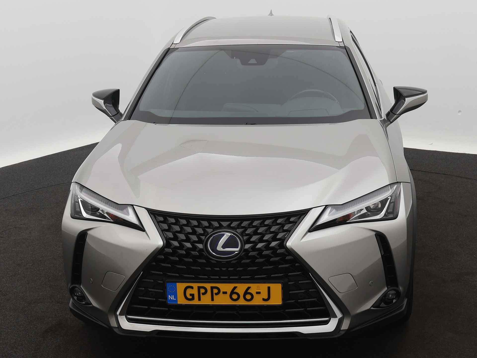 Lexus UX 250h Luxury Line Limited | Stoelverwarming | Leder | Elektrische Achterklep | Parkeersensoren | - 27/45