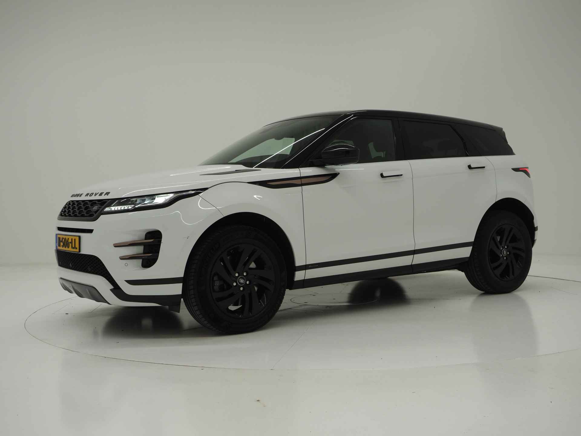 Land Rover Range Rover Evoque P200 AWD R-Dynamic S | Leder | El. achterklep | Verwarmbare voorstoelen | Camera - 2/29