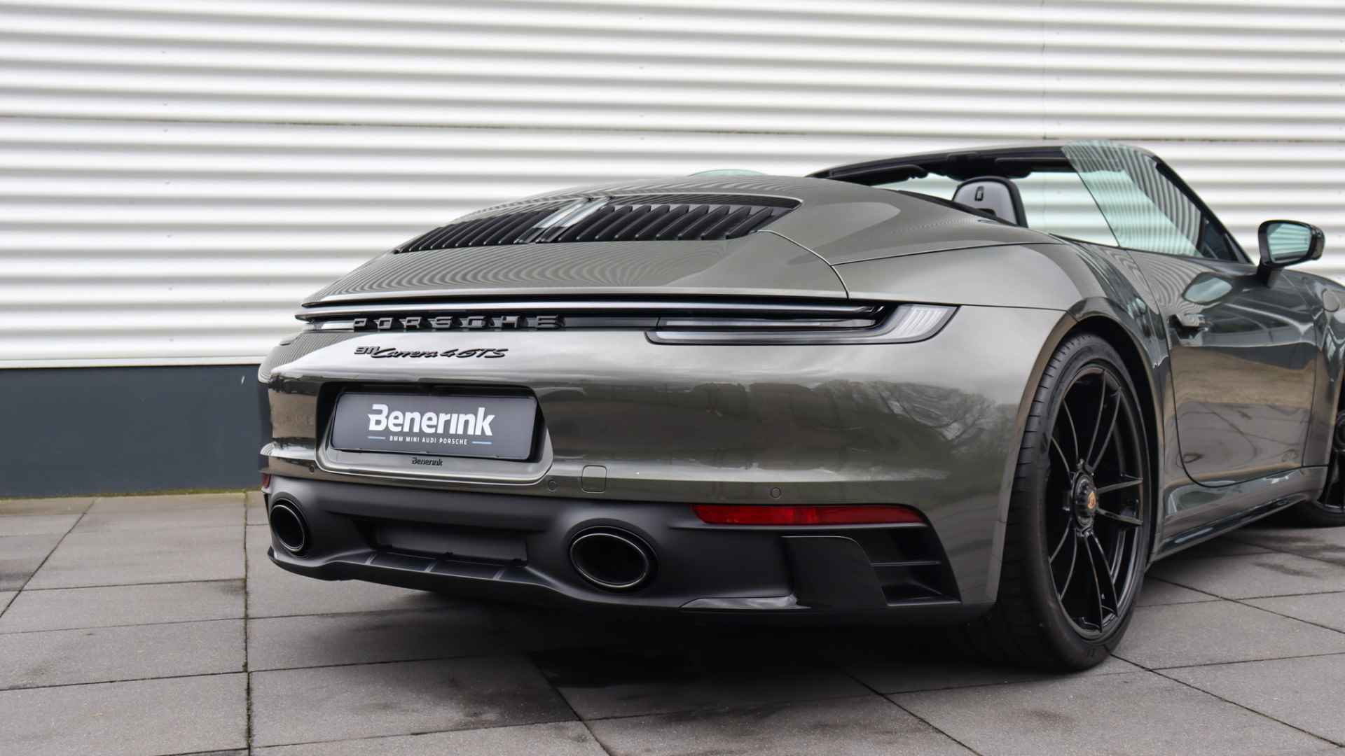 Porsche 911 Cabrio 3.0 Carrera 4 GTS SportDesign | Burmester | Stoelventilatie | Achterasbesturing | Matrix LED | Adaptieve Cruise Control - 17/26