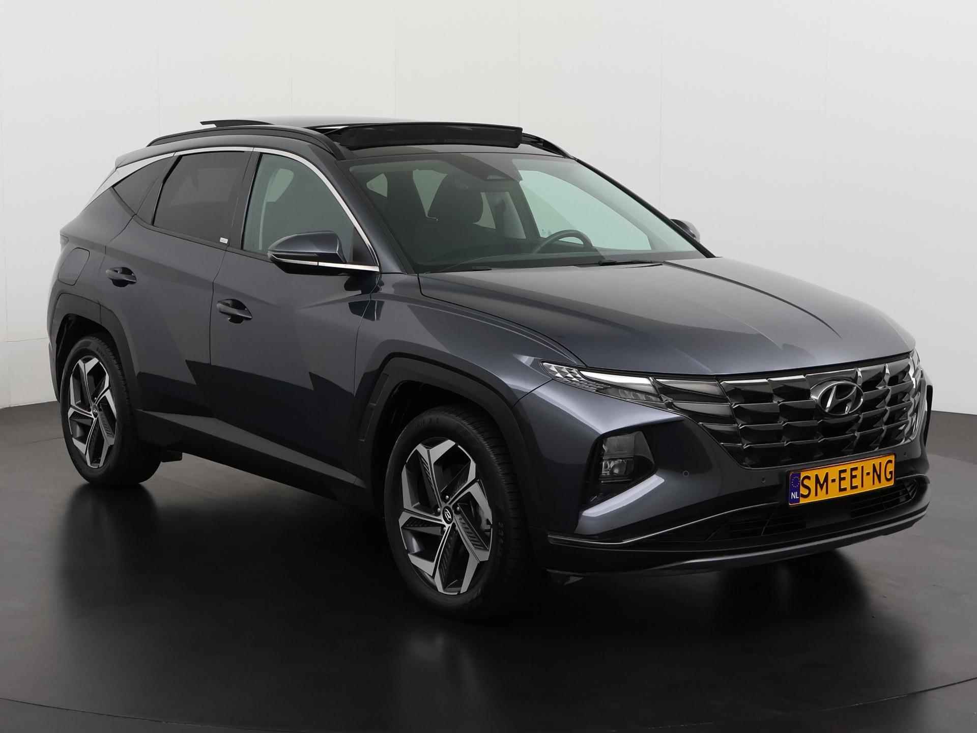 Hyundai Tucson 1.6 T-GDI PHEV Comfort 4WD | Panoramadak | Camera | Elek achterklep | Zondag Open! - 30/44