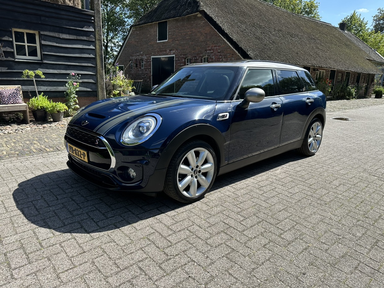 MINI Clubman 2.0 Cooper S Chili.Panoramadak,Navi,LED,18". Zeer mooi !!