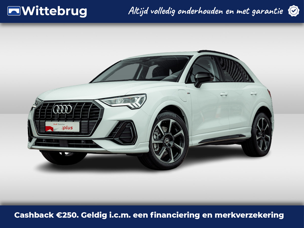 Audi Q3 45 TFSI e 245pk s-tronic S Line exterieur | Optiek zwart | Sportstoelen | Leder-alcantara | 19" LM velgen | Comfortsleutel | Stoelverwarming