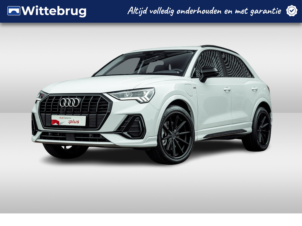 Audi Q3 45 TFSI e 245pk s-tronic S Line exterieur | Optiek zwart | Sportstoelen | Leder-alcantara | 20" LM velgen | Comfortsleutel | Stoelverwarming