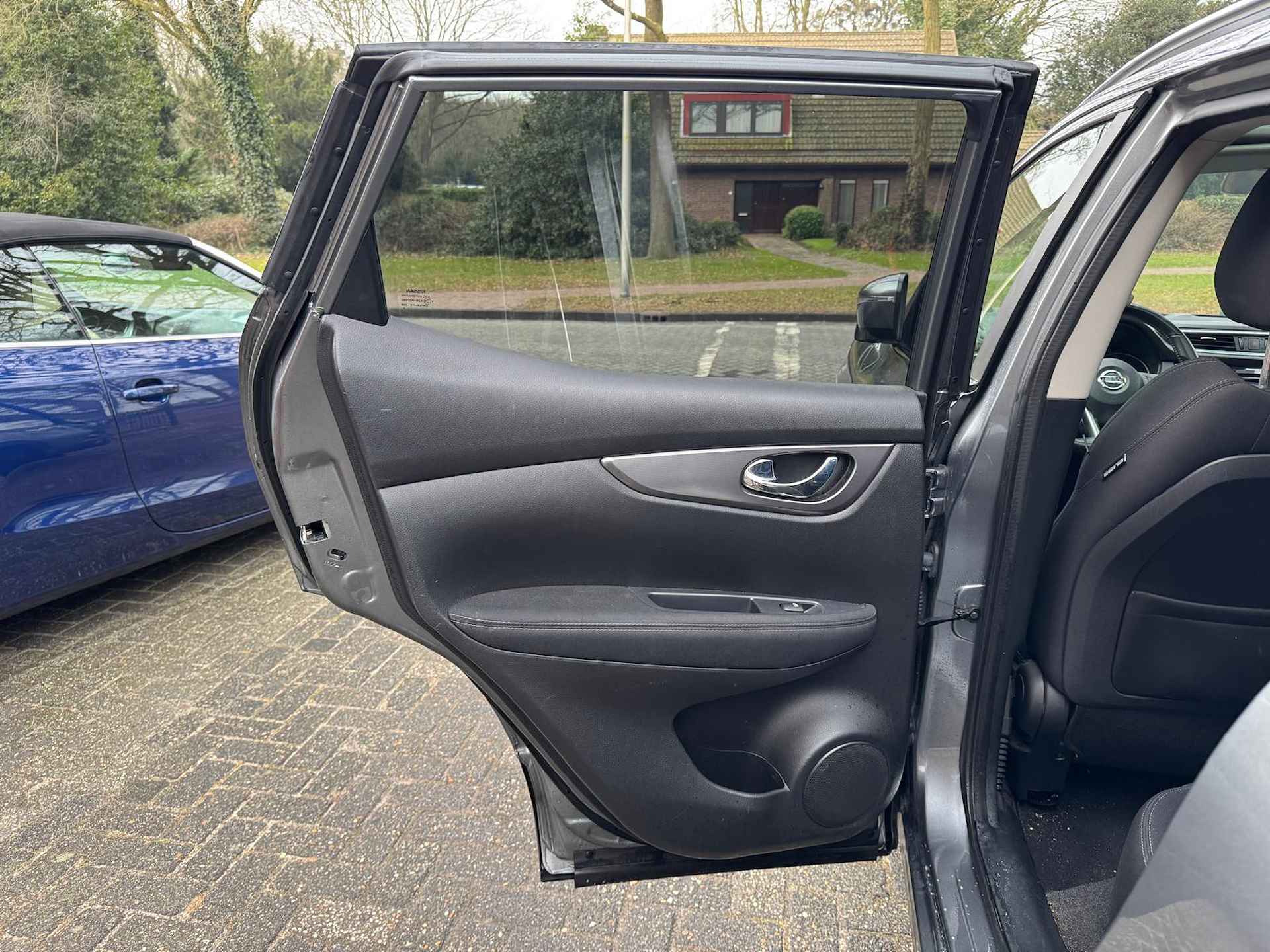 Nissan QASHQAI 1.2 N-Connecta - 34/46