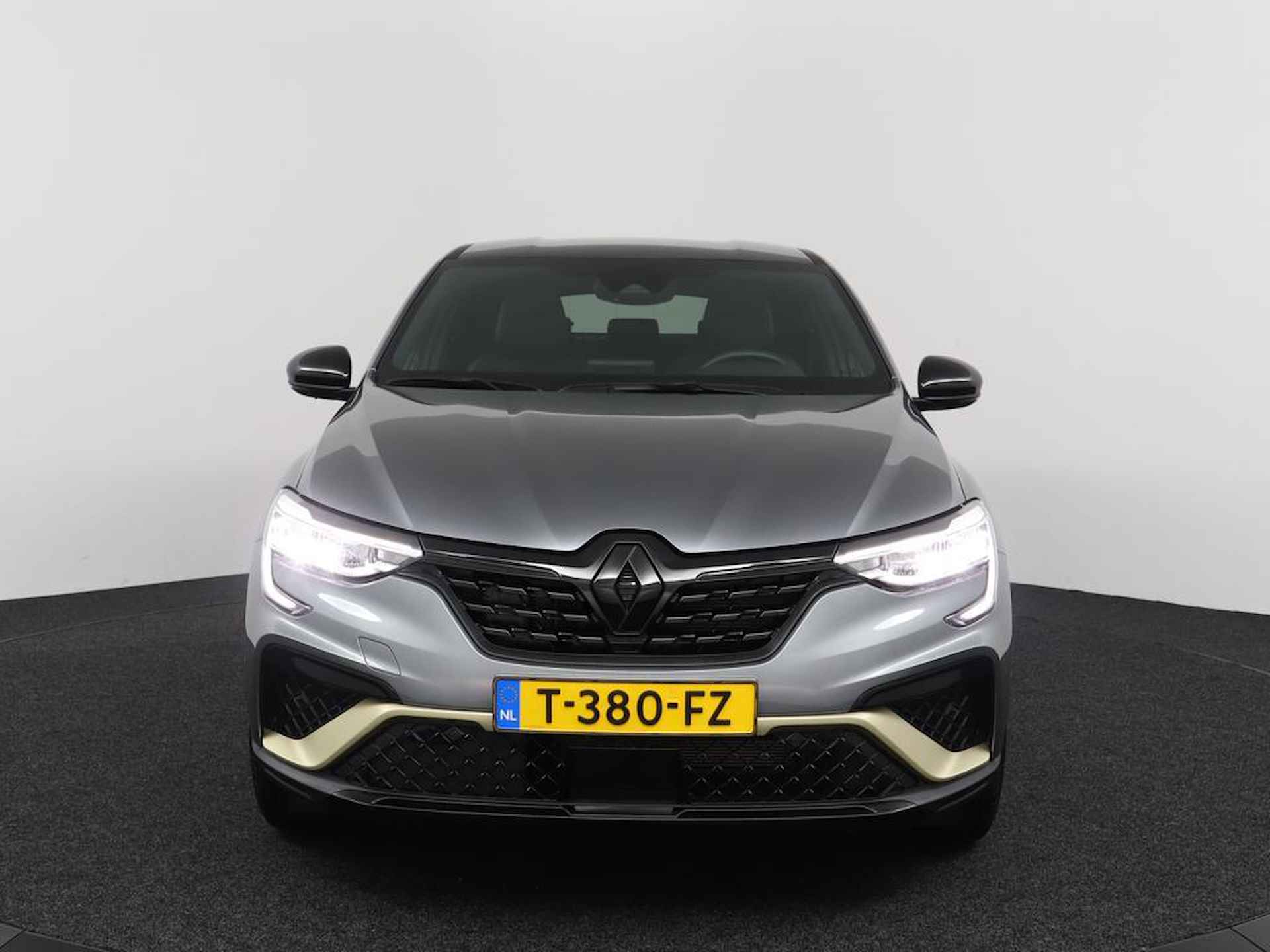 Renault Arkana 1.6 E-Tech hybrid 145 E-Tech engineered | Leer | Bose | Active Driver Pack | Navigatie - 8/43