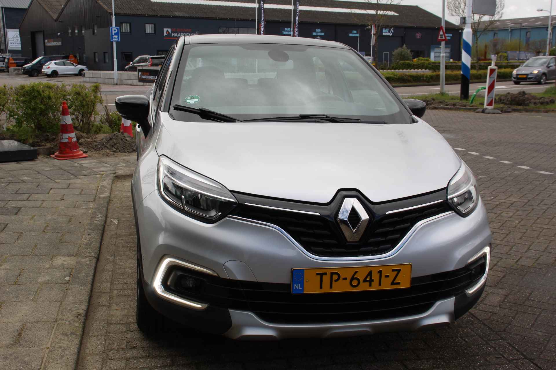 Renault Captur 0.9 TCe Intens - 44/45