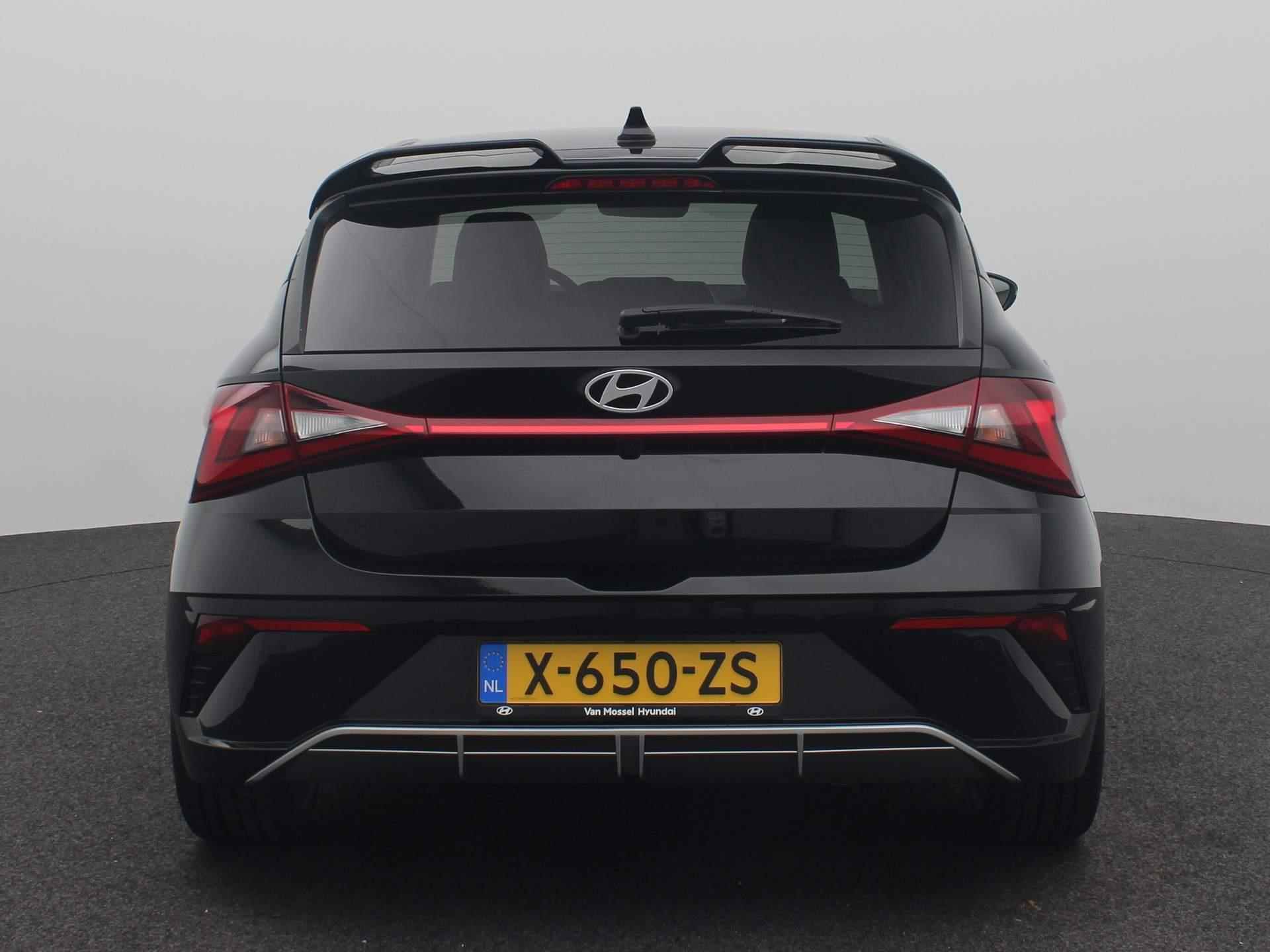 Hyundai i20 1.0 T-GDI Premium Sky | Rally Edition pakket | Schuif-/ Kantel dak | Stoelverwarming | Stuurverwarming | Bose | 18 Inch Lmv | - 5/48