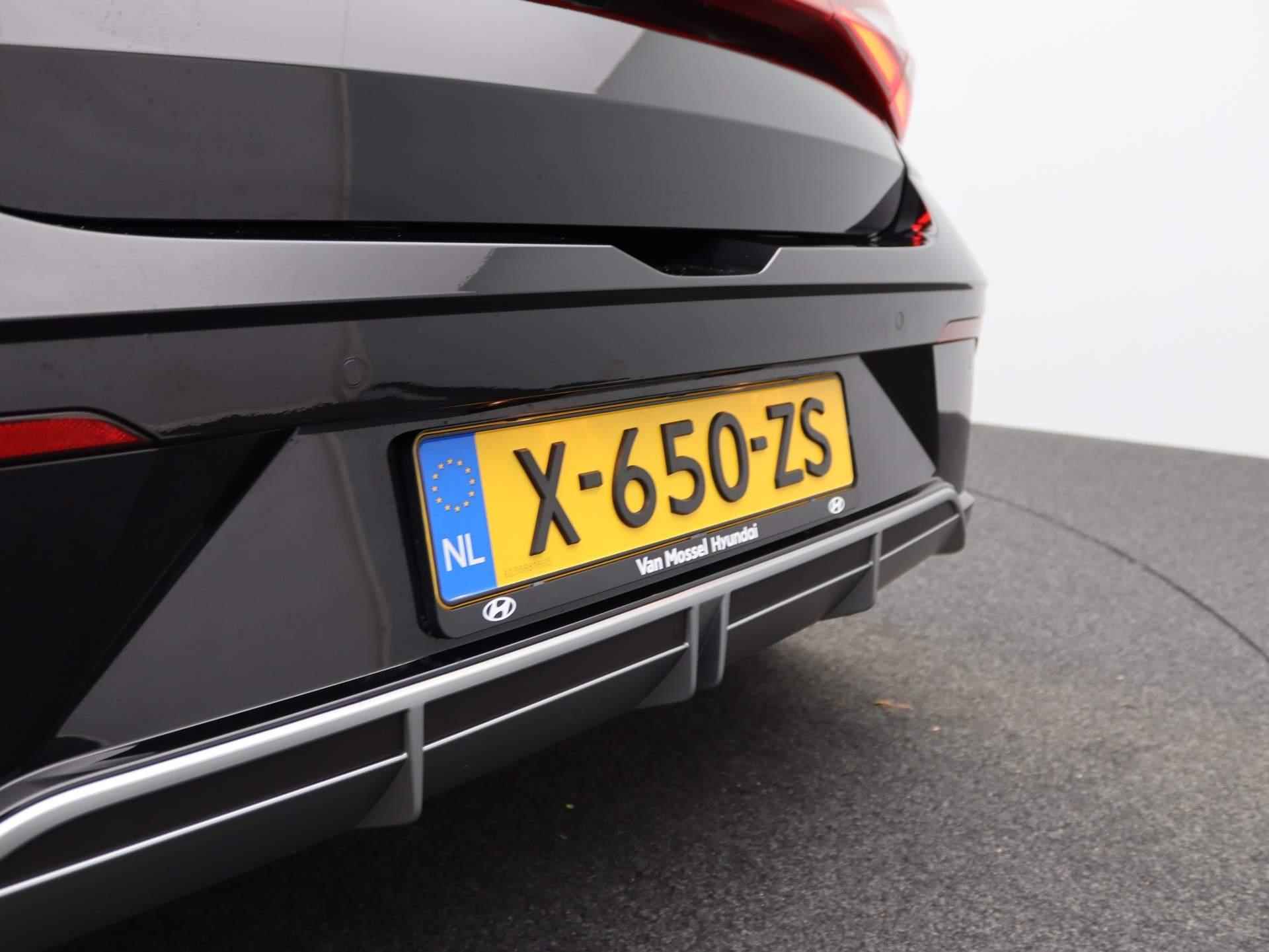 Hyundai i20 1.0 T-GDI Premium Sky | Rally Edition pakket | Schuif-/ Kantel dak | Stoelverwarming | Stuurverwarming | Bose | 18 Inch Lmv | - 37/48
