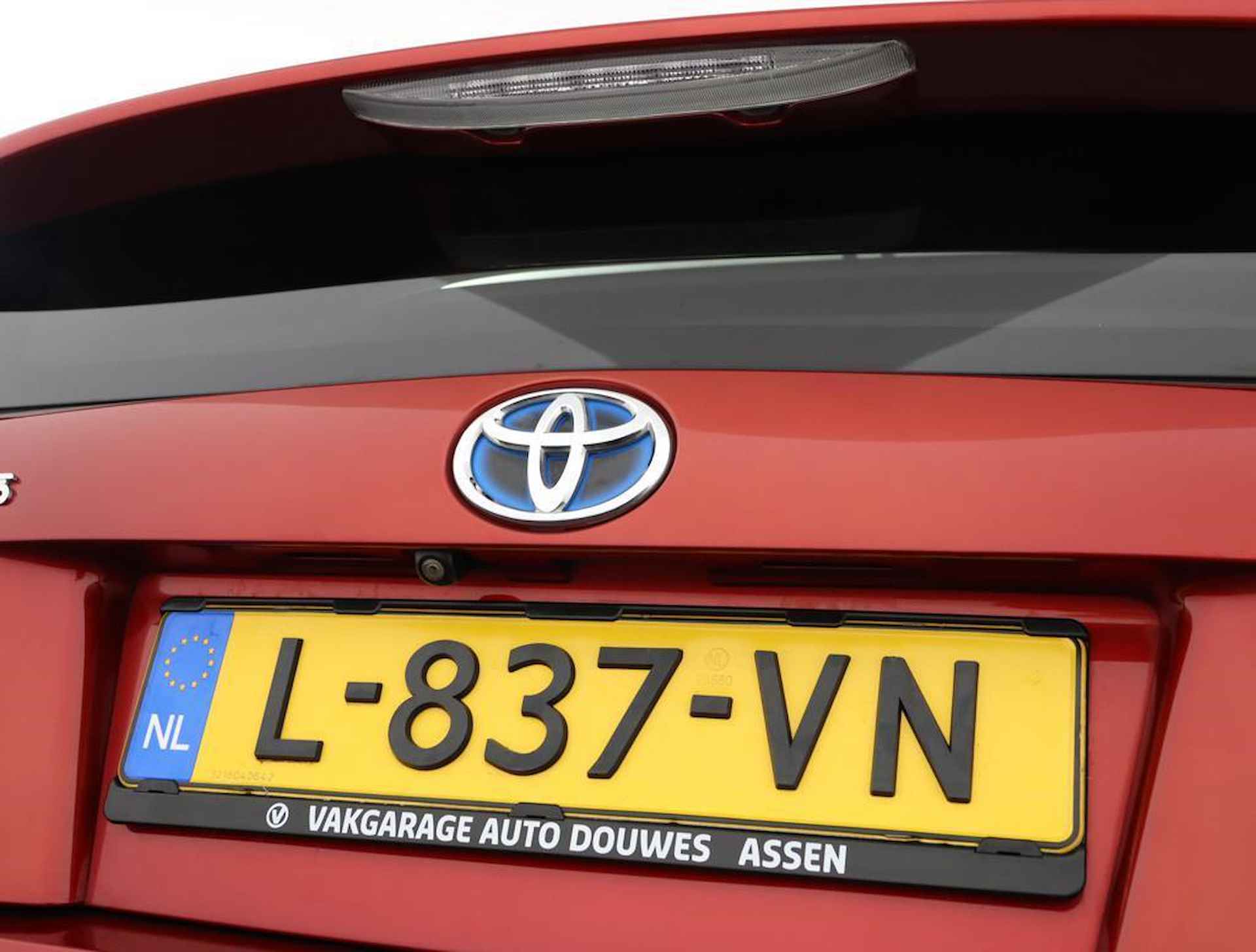 Toyota Prius 1.8 Dynamic | Navigatie | Parkeersensoren | Trekhaak | - 40/56