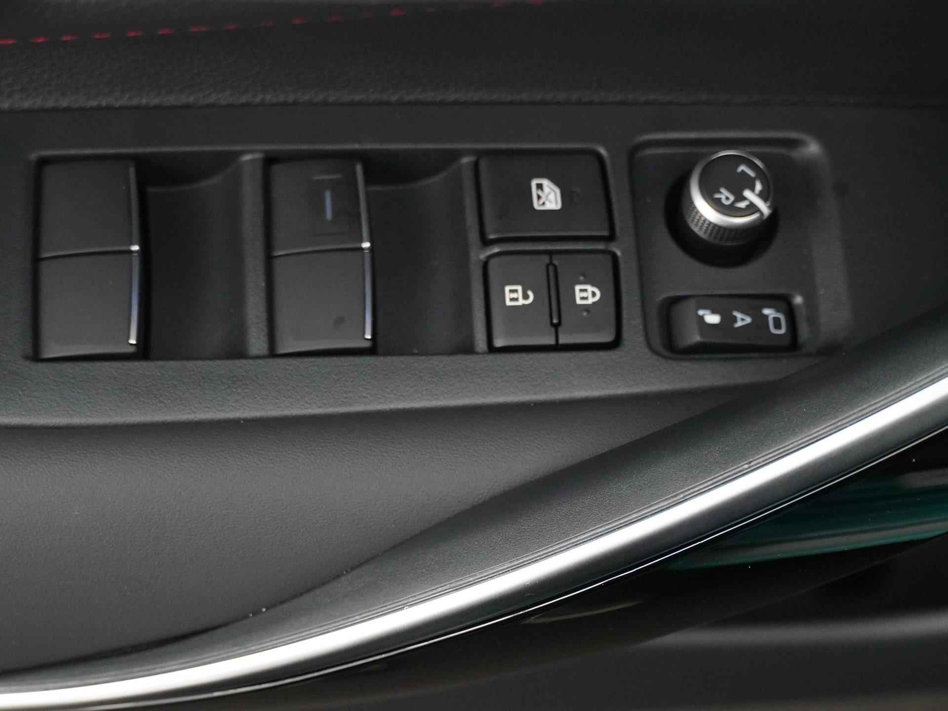 Toyota Corolla Hybrid 140 GR Sport | Nieuw uit voorraad leverbaar ! | - 26/30