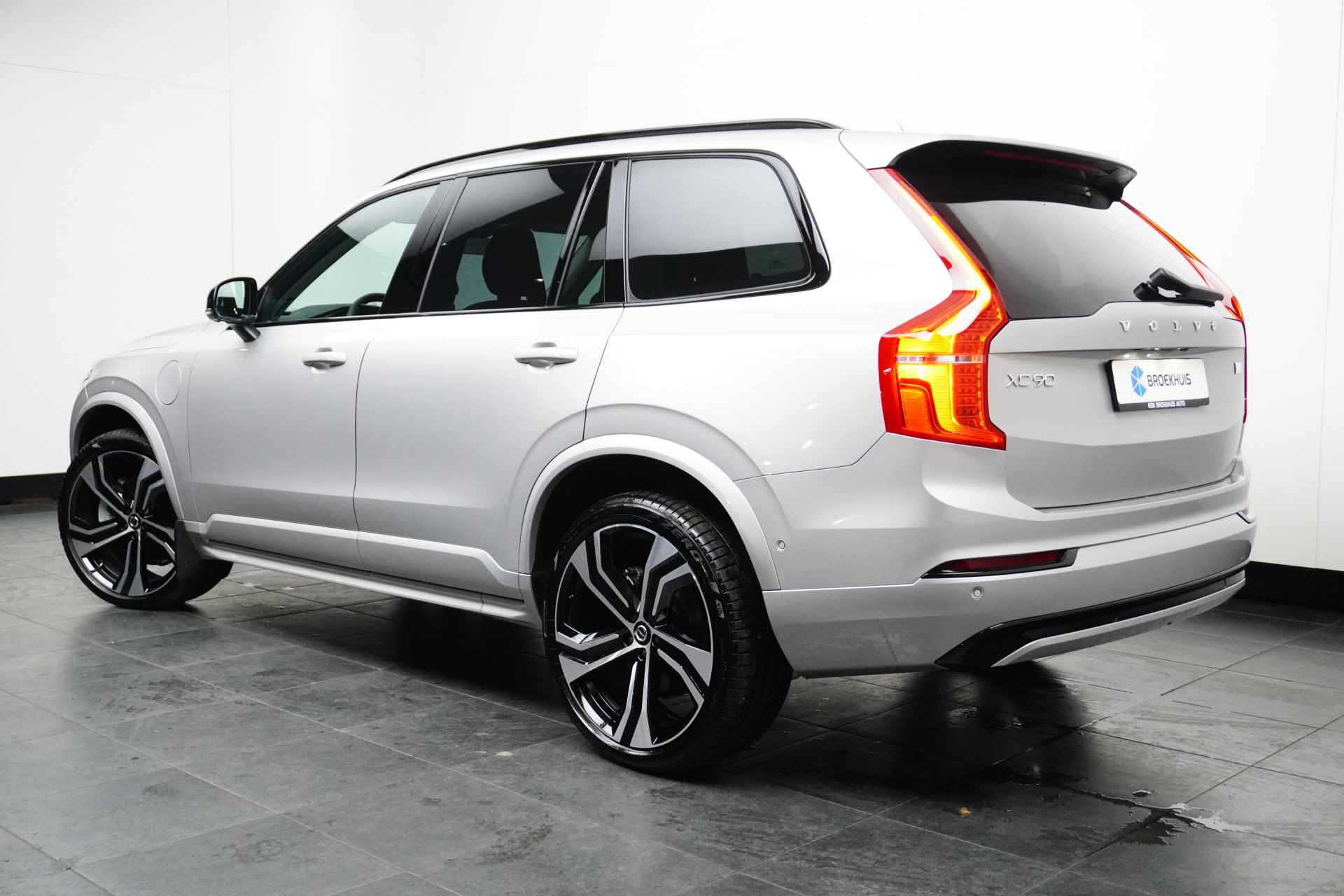 Volvo XC90 T8 455pk Recharge AWD Ultimate Dark | Trekhaak | Bowers&Wilkins | Luchtvering | 360° Camera | Head-Up Display | Schuifdak - 5/38