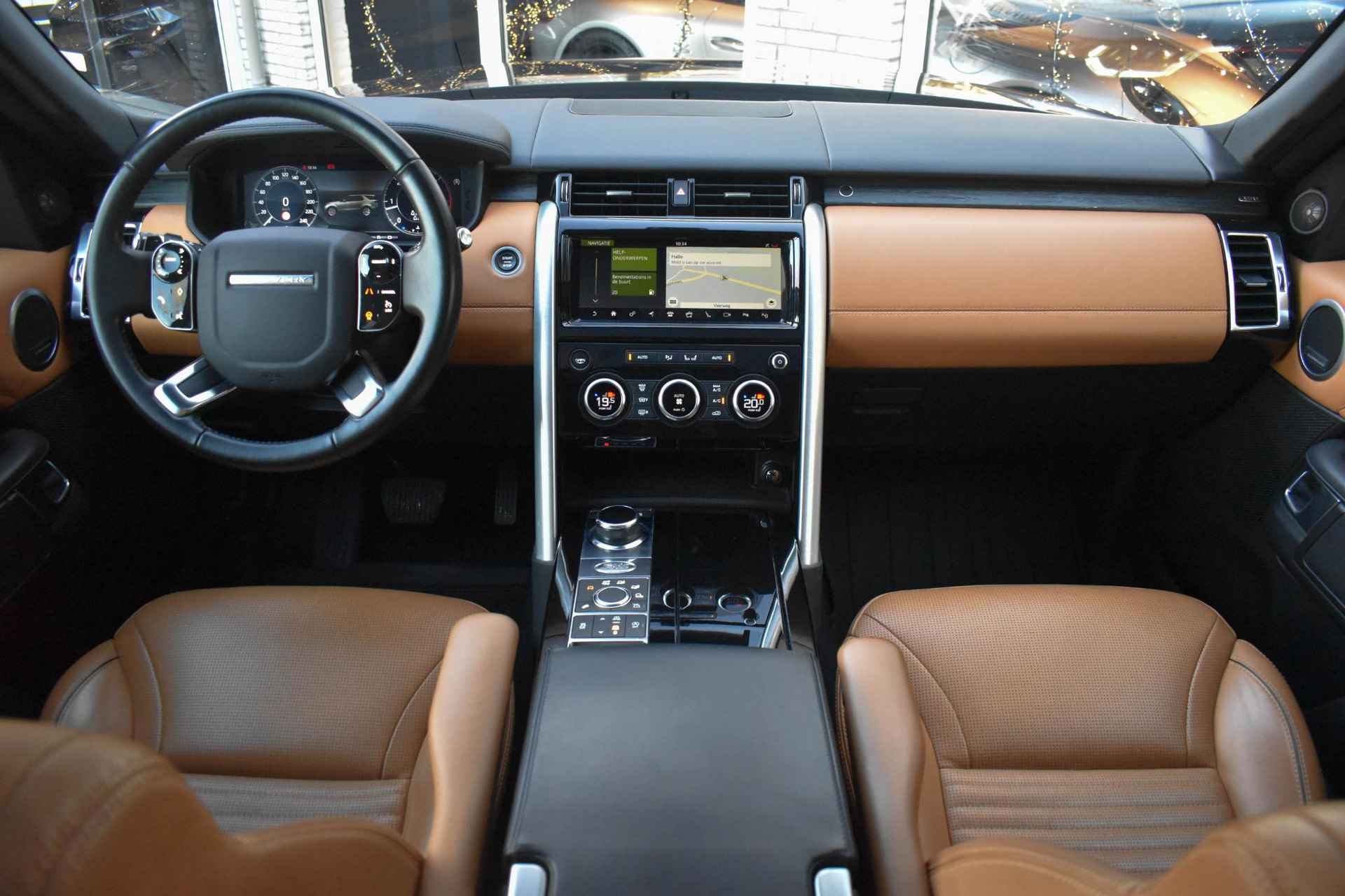 Land Rover Discovery 3.0 Sd6 HSE Luxury 7p. Pano Trekhaak Camera - 2/47