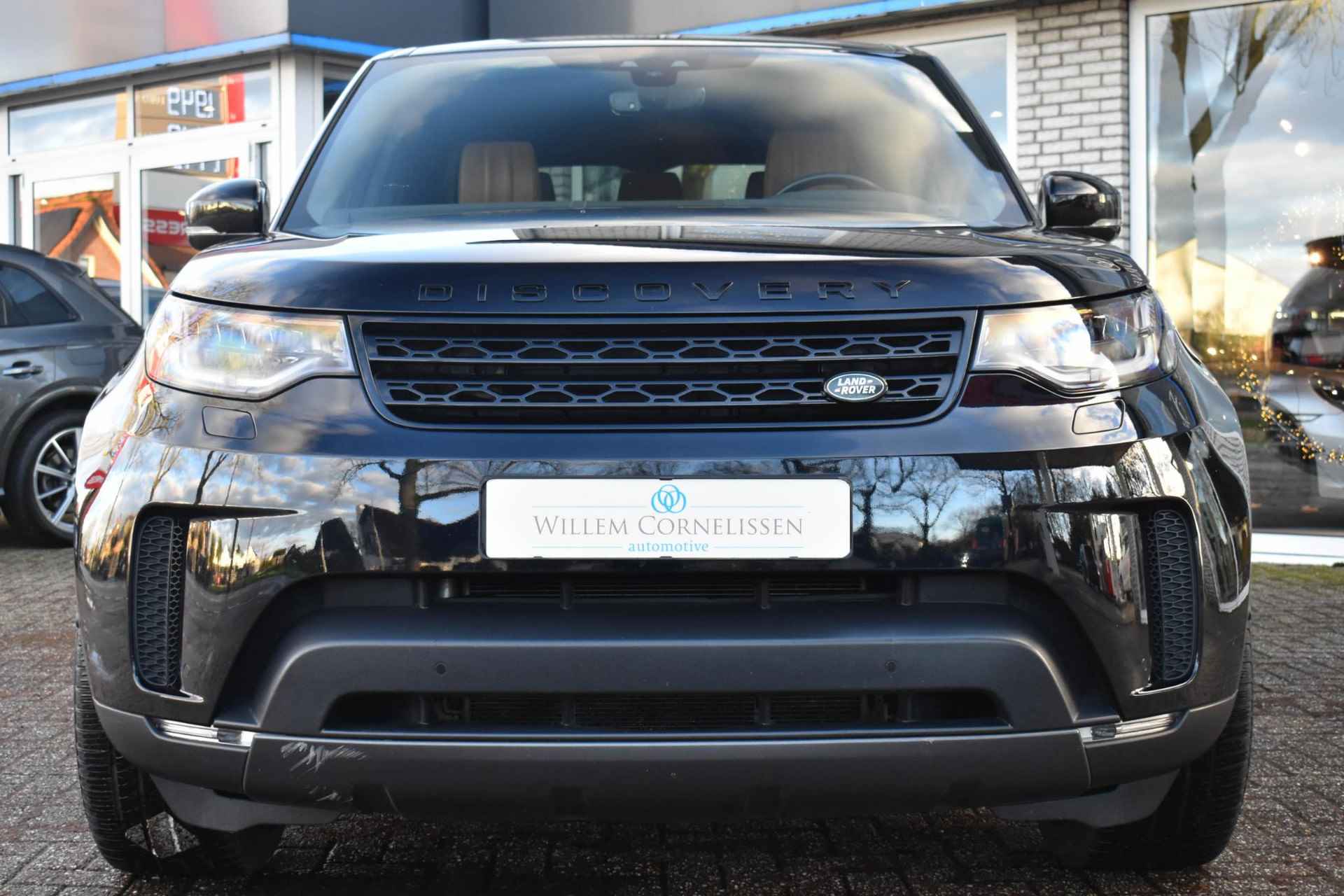 Land Rover Discovery 3.0 Sd6 HSE Luxury 7p. Pano Trekhaak Camera - 9/47