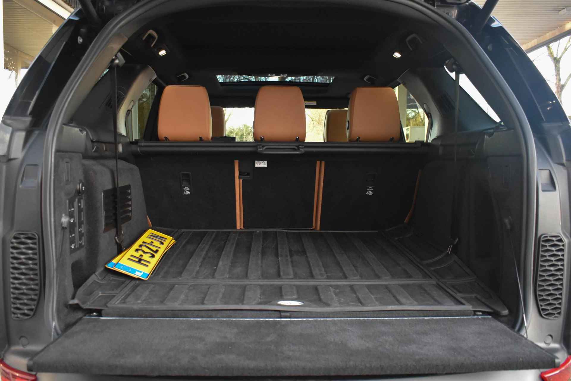 Land Rover Discovery 3.0 Sd6 HSE Luxury 7p. Pano Trekhaak Camera - 21/47