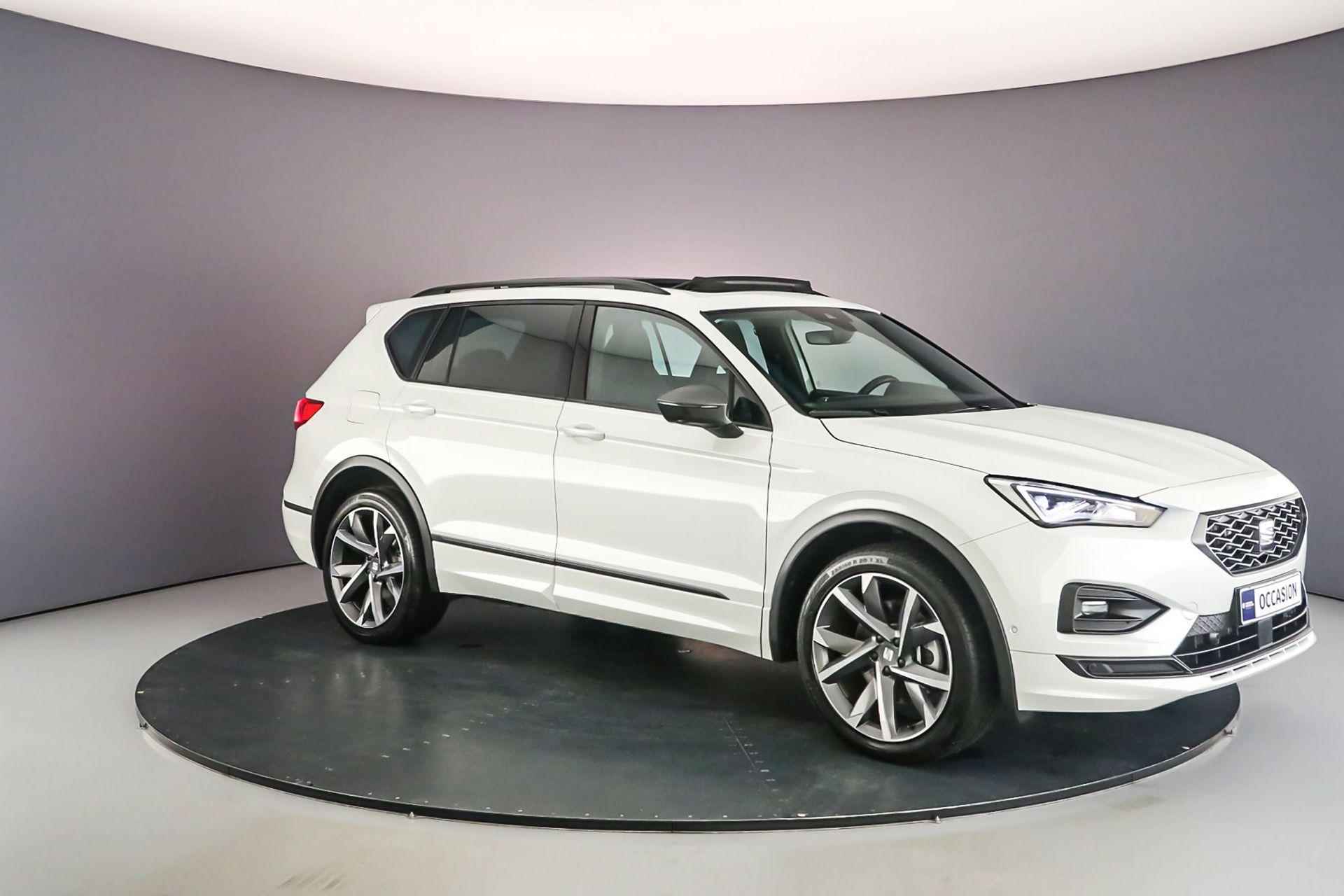 SEAT Tarraco FR Business Intense 1.4 TSI e-Hybrid 245pk DSG Automaat Panoramadak, Elektrische achterklep, Adaptive cruise control, Navigatie, Achteruitrijcamera, Stuurwiel verwarmd, LED verlichting - 8/56