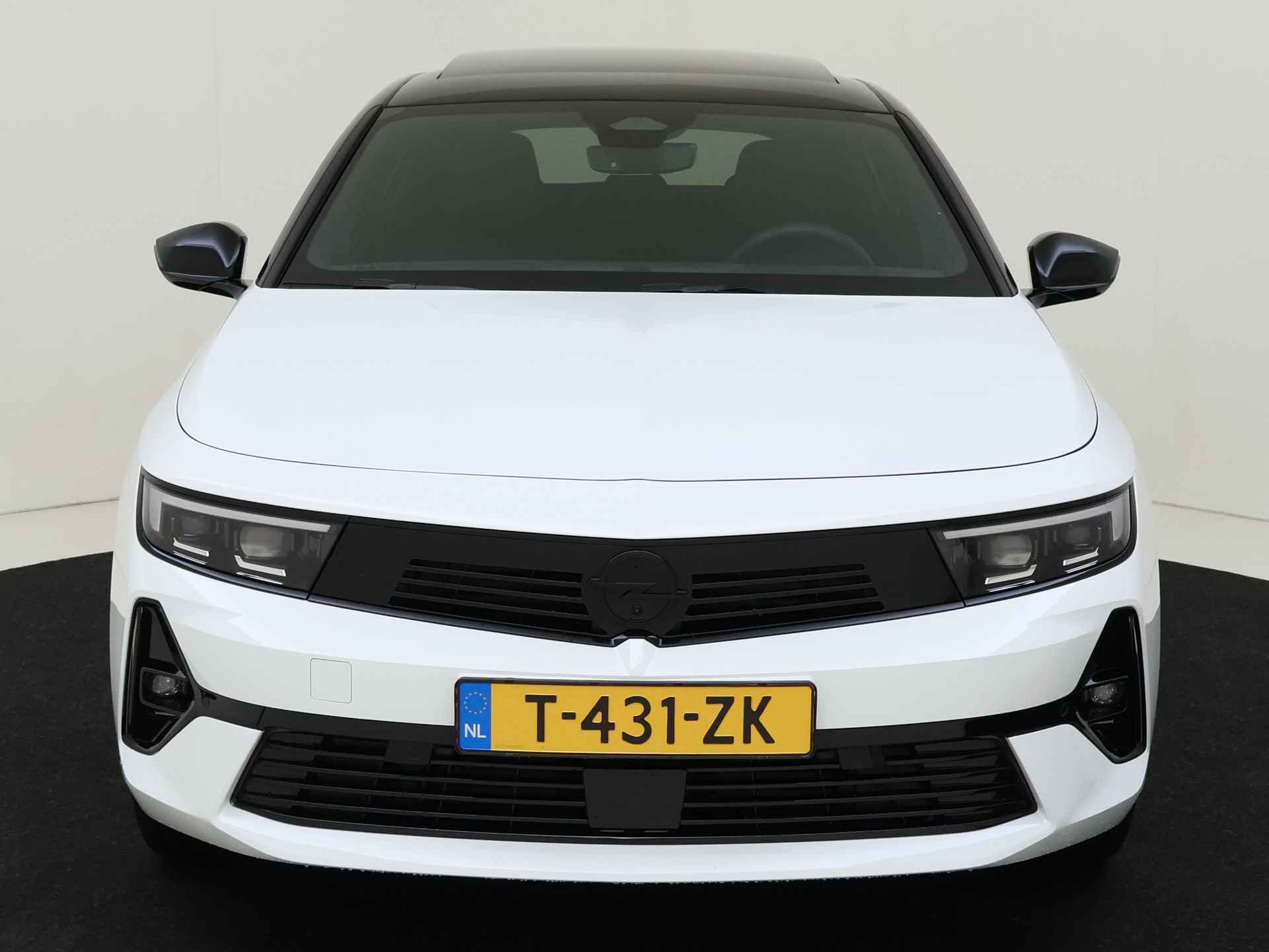 Opel Astra Electric GS 54 kWh | Parkeerassistent | Schuif/kanteldak | Adapt. cruise control |  DEMO MET OPLOPENDE KM.STAND | - 28/42