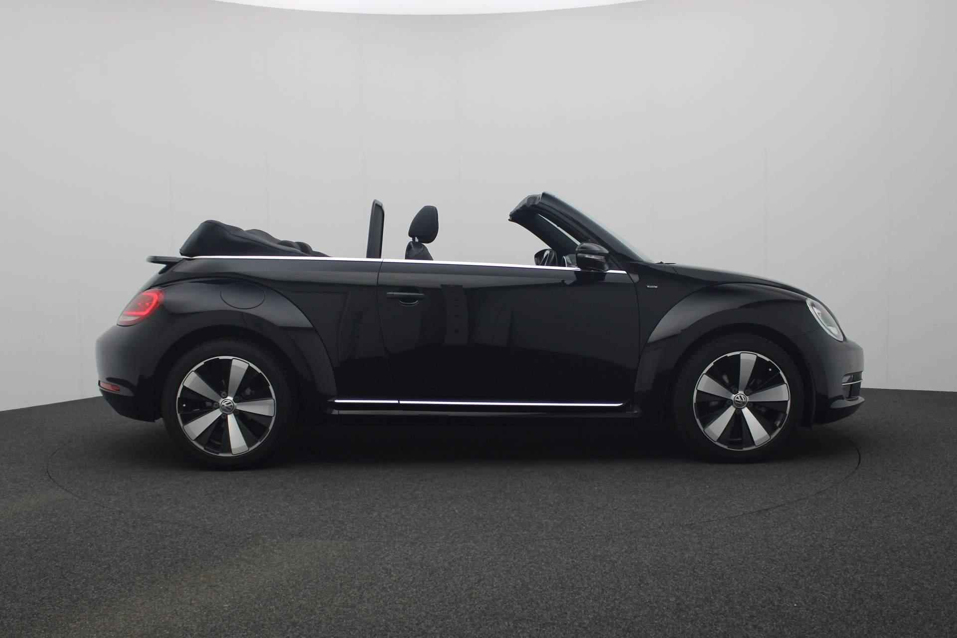 Volkswagen Beetle Cabriolet 1.2 TSI 105PK DSG Allstar Plus | Camera | Cruise | Stoelverwarming | Windscherm  | 18 inch - 19/35