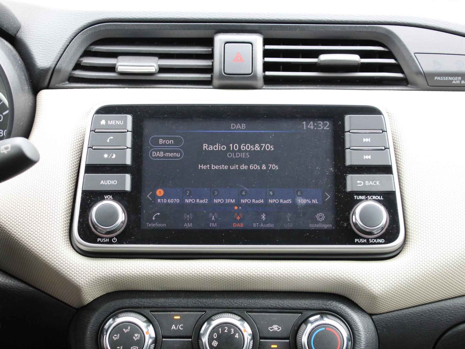 Nissan Micra 1.0 IG-T Acenta | Apple Carplay/Android Auto | Airco | Cruise Control | Bluetooth Tel. | DAB | Rijklaarprijs! - 15/23