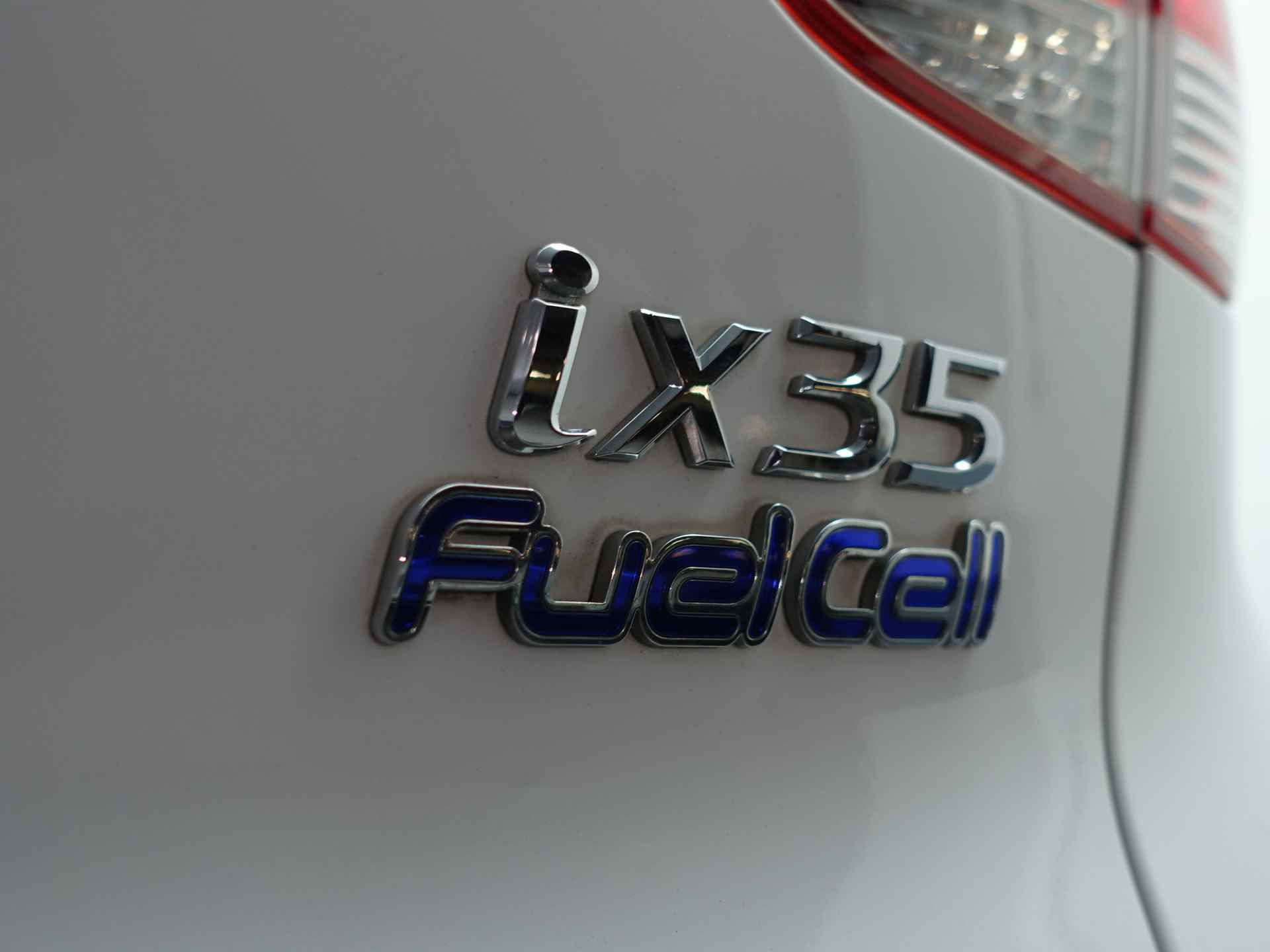 Hyundai ix35 FCEV i-Catcher Aut- H2 WATERSTOF, Camera, Leder Interieur, Stoelverwarming, Navi - 36/40